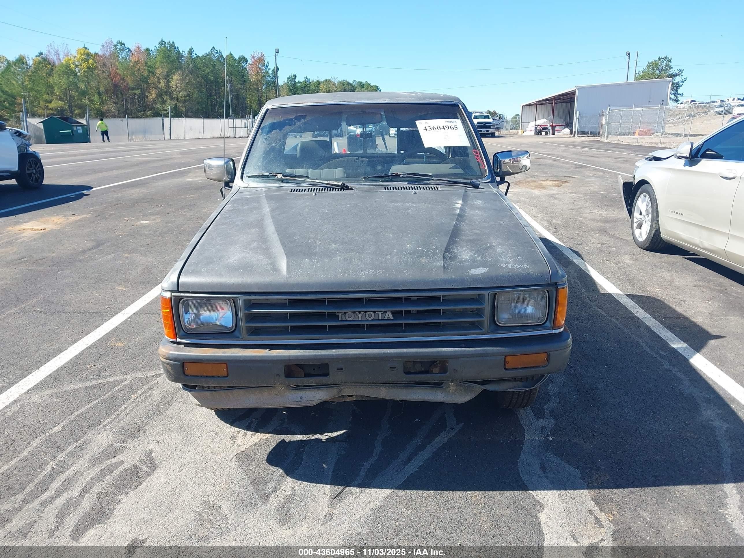 1987 Toyota Pickup Xtracab Rn70 Dlx Gray vin: JT4RN70D2H0039219