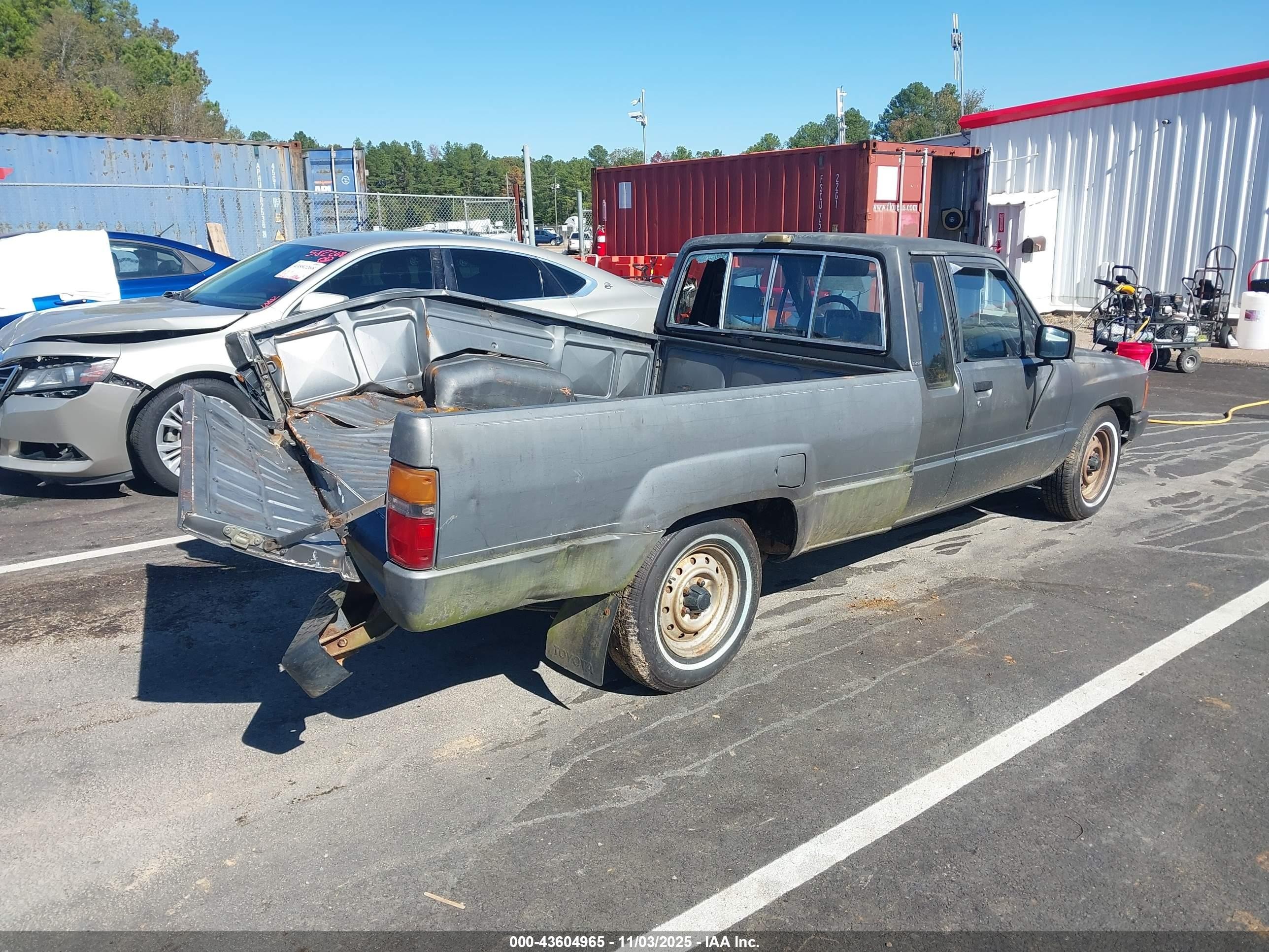 1987 Toyota Pickup Xtracab Rn70 Dlx Gray vin: JT4RN70D2H0039219