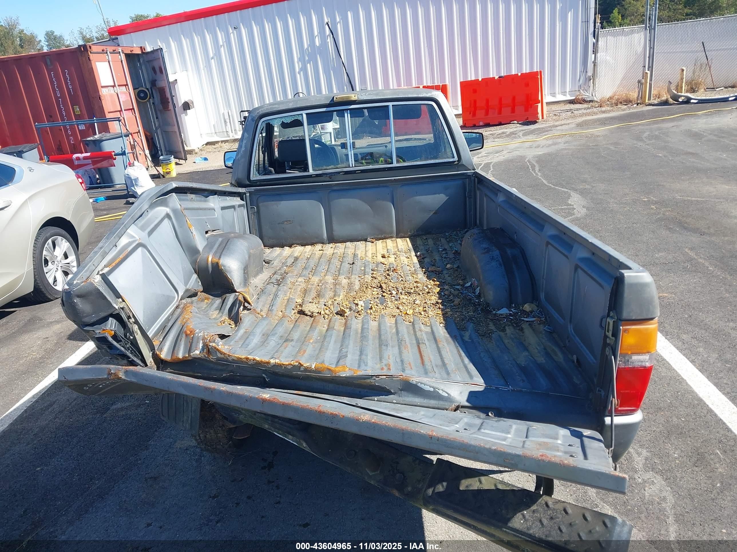 1987 Toyota Pickup Xtracab Rn70 Dlx Gray vin: JT4RN70D2H0039219