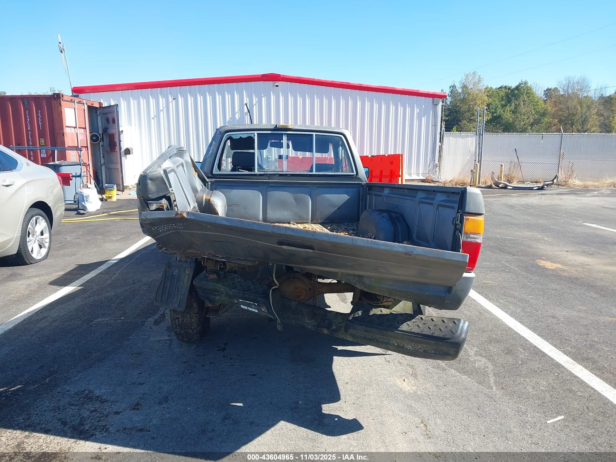1987 Toyota Pickup Xtracab Rn70 Dlx Gray vin: JT4RN70D2H0039219