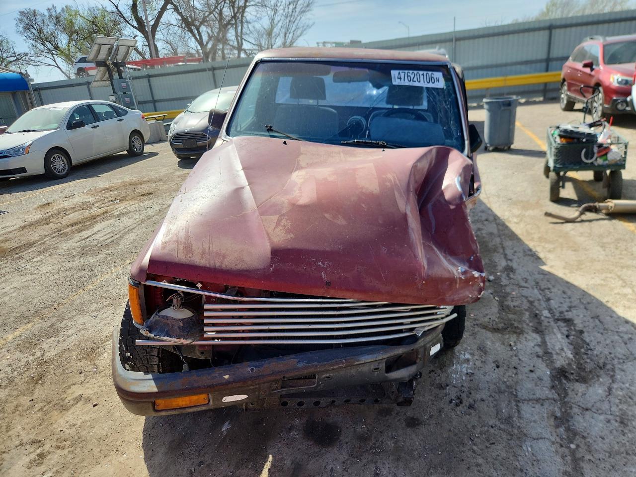 1987 Toyota Pickup Deluxe Бордовый vin: JT4RN70D6H0037599