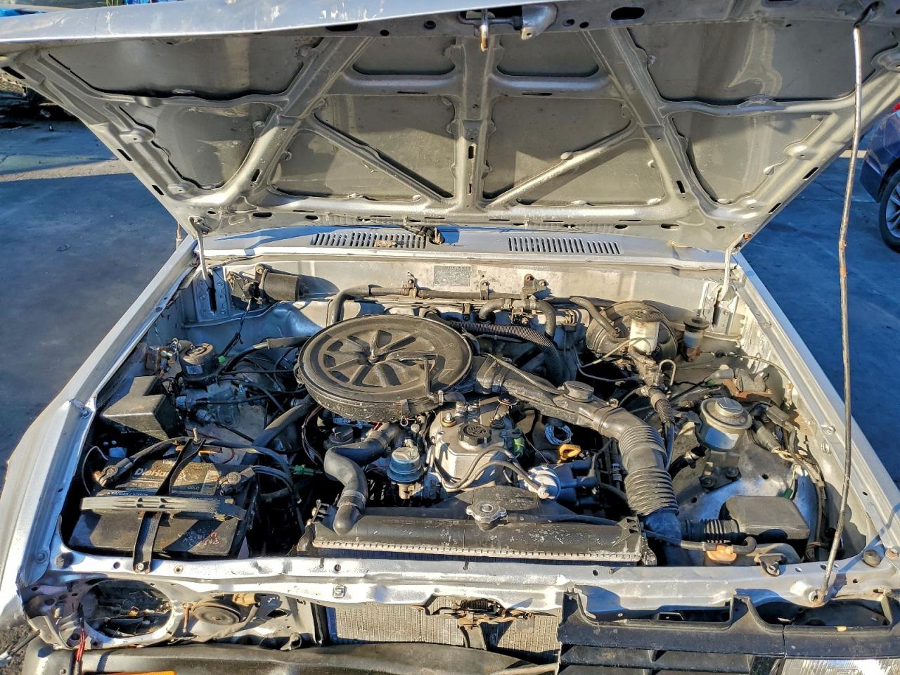 1987 Toyota Pickup Xtracab Rn70 Dlx Silver vin: JT4RN70DXH0032048