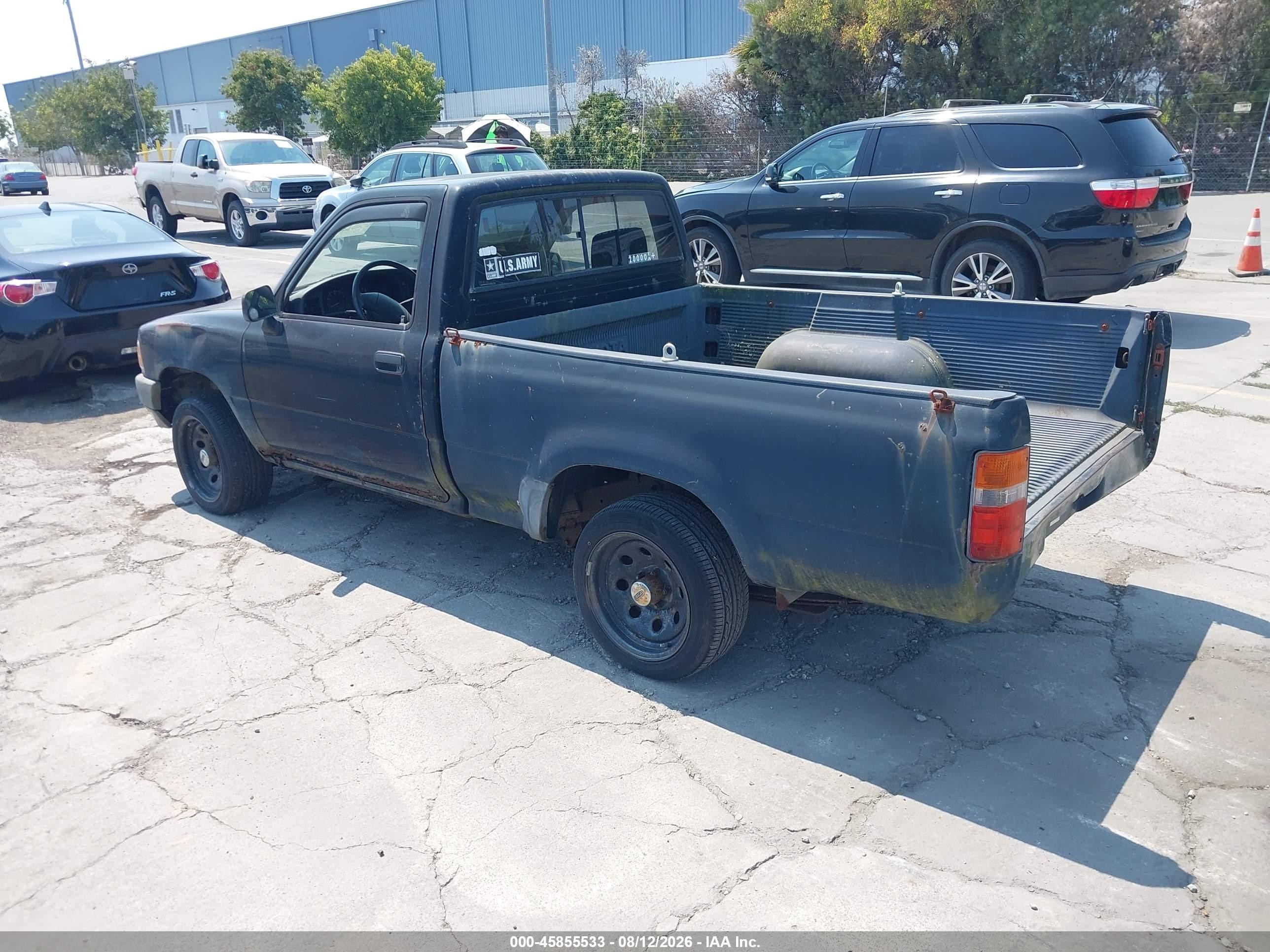 1990 Toyota Pickup 1/2 Ton Short Wheelbase Black vin: JT4RN81A0L0052568