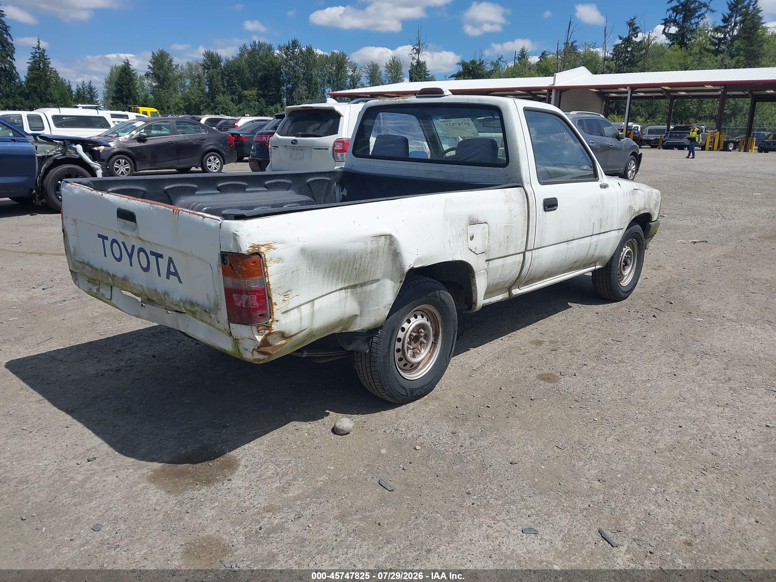 1995 Toyota Pickup 1/2 Ton Short Wheelbase Белый vin: JT4RN81A0S5203961
