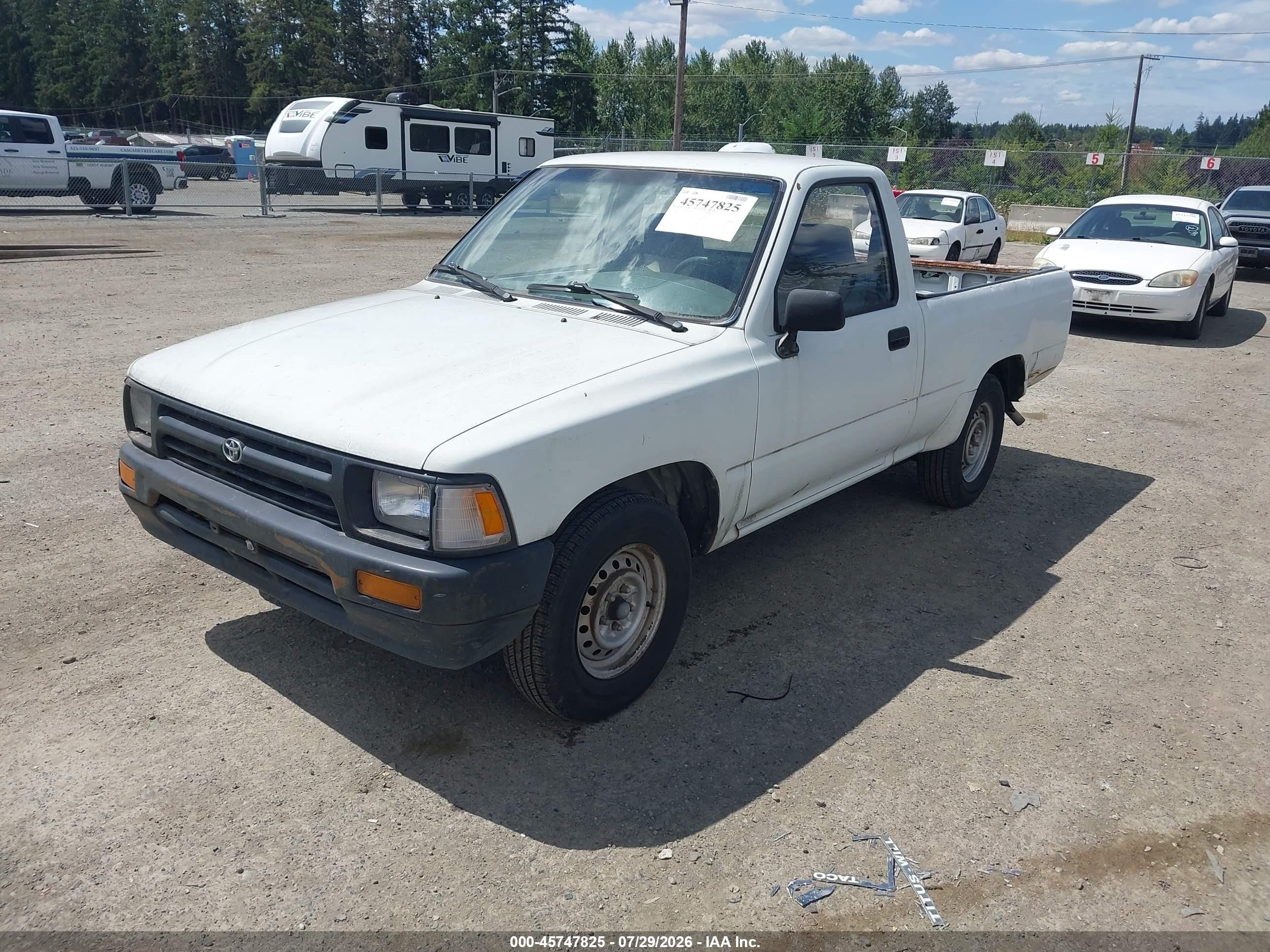 1995 Toyota Pickup 1/2 Ton Short Wheelbase Белый vin: JT4RN81A0S5203961