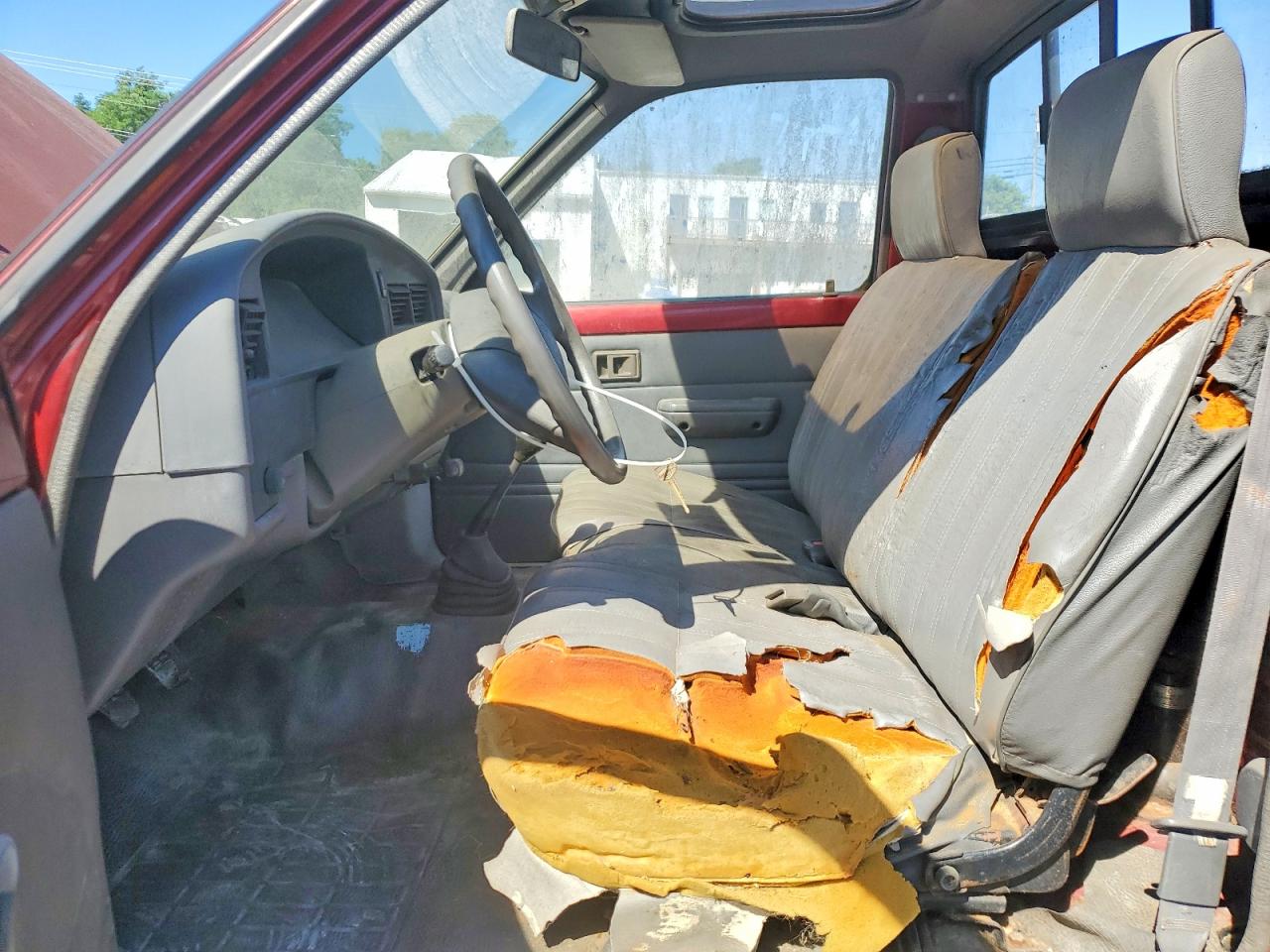 1991 Toyota Pickup 1/2 Ton Short Wheelbase Red vin: JT4RN81A1M0063466