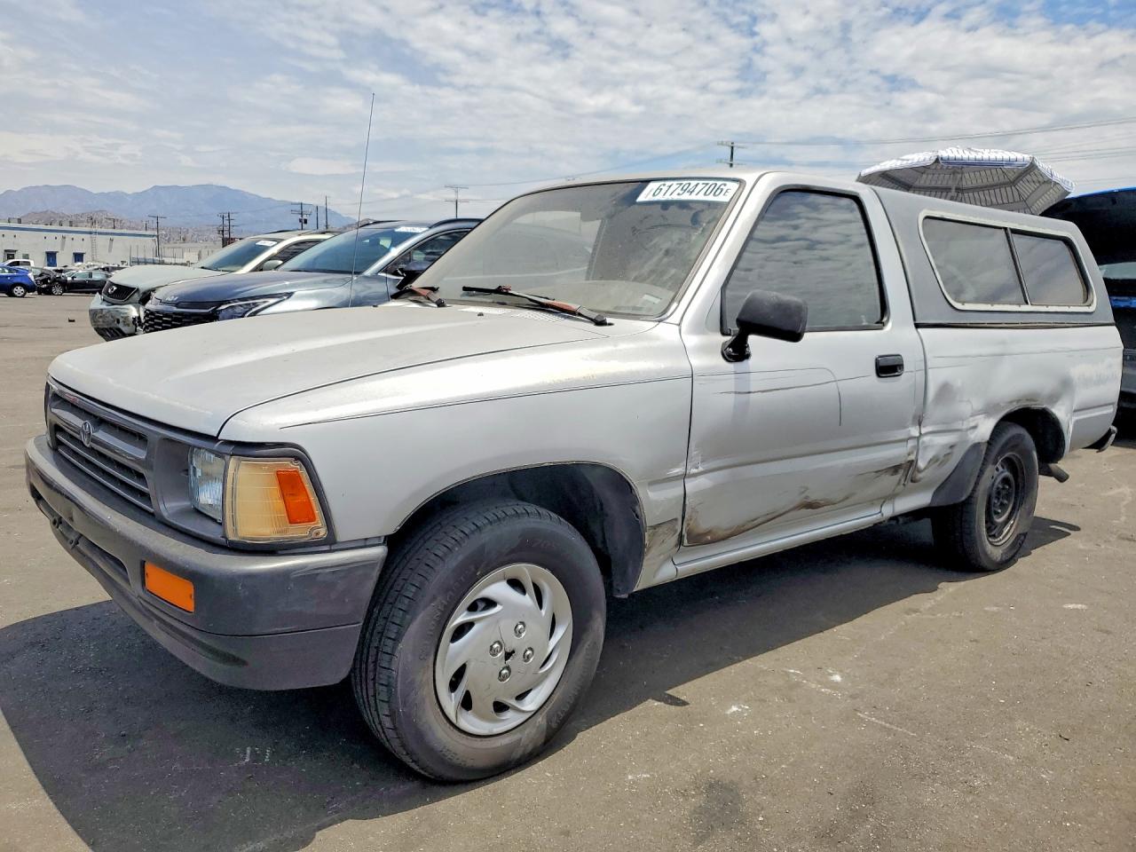 1992 Toyota Pickup 1/2 Ton Short Wheelbase Silver vin: JT4RN81A2N0092167