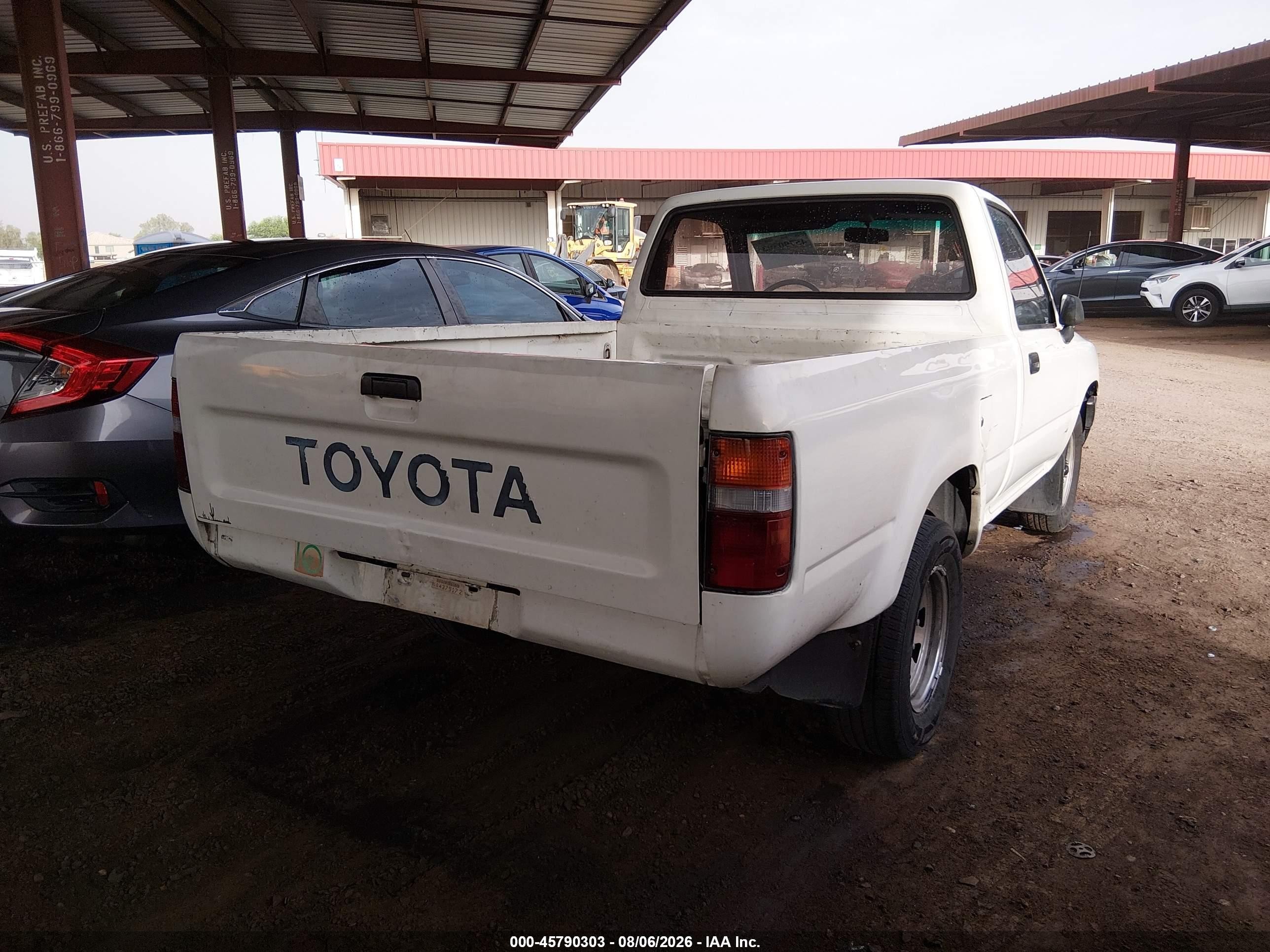 1991 Toyota Pickup 1/2 Ton Short Wheelbase White vin: JT4RN81A3M5101931