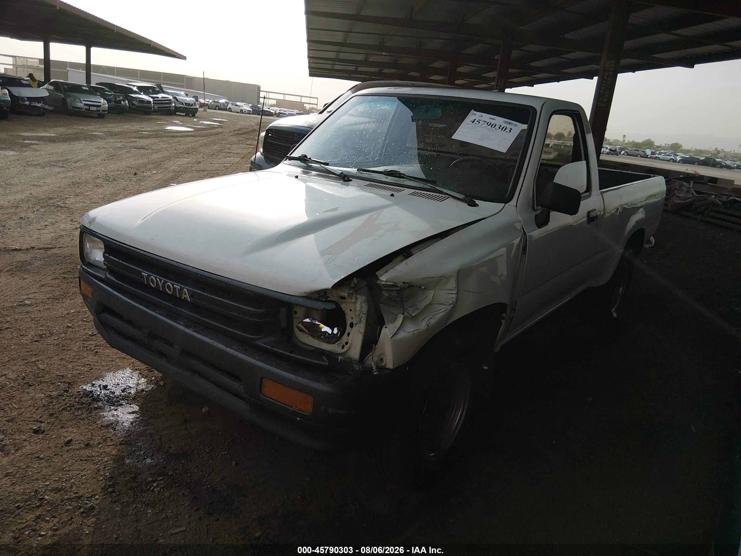 1991 Toyota Pickup 1/2 Ton Short Wheelbase White vin: JT4RN81A3M5101931