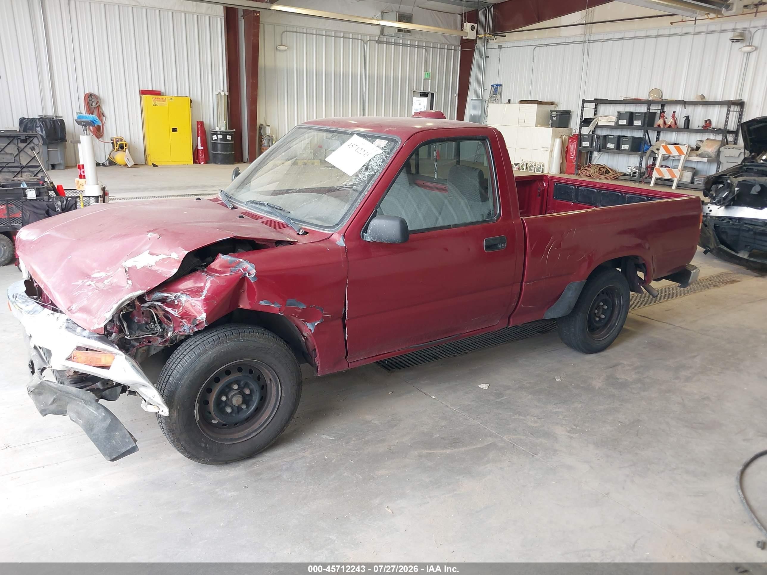 1994 Toyota Pickup 1/2 Ton Short Wheelbase Maroon vin: JT4RN81A6R5180177