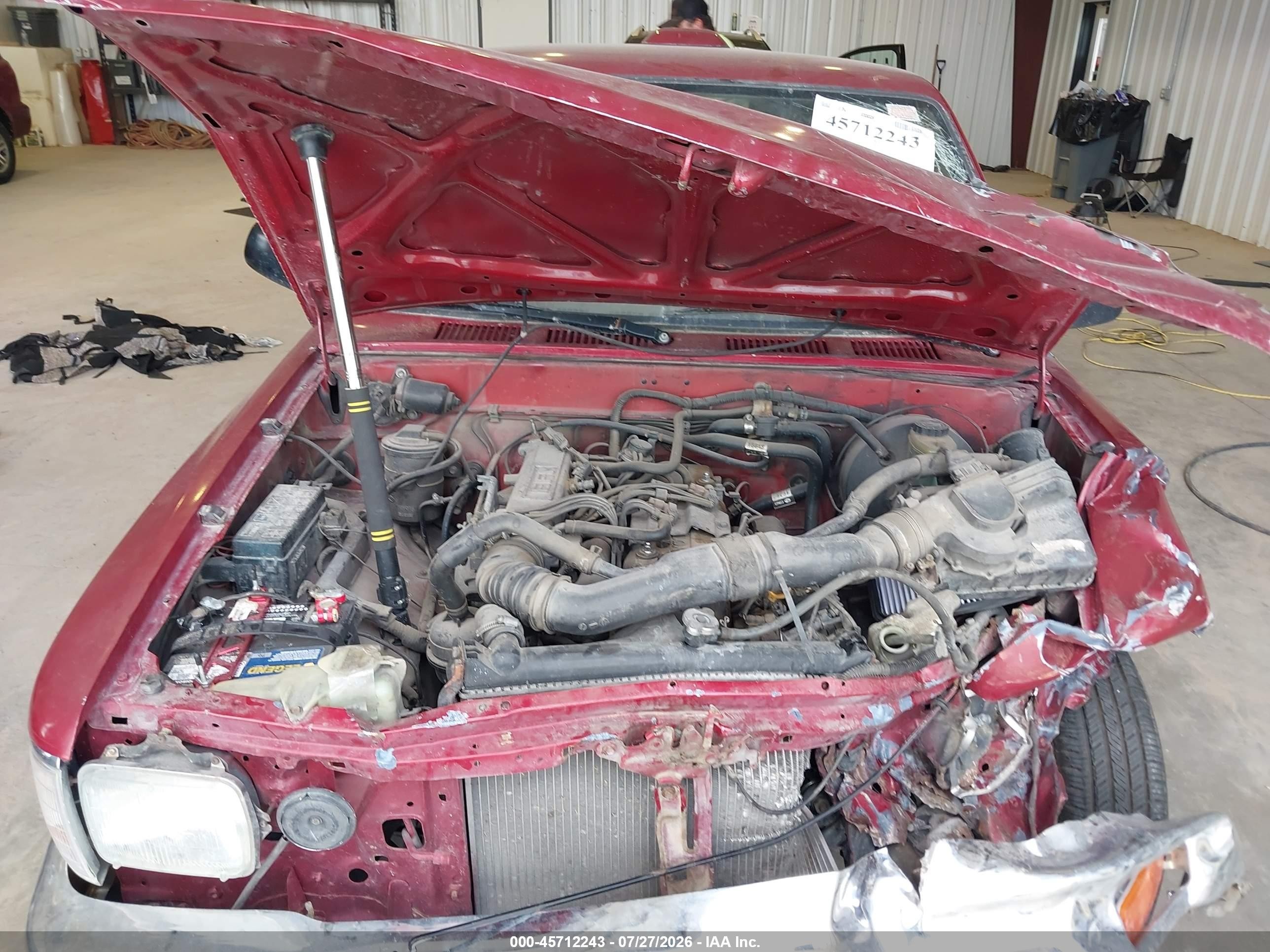 1994 Toyota Pickup 1/2 Ton Short Wheelbase Maroon vin: JT4RN81A6R5180177