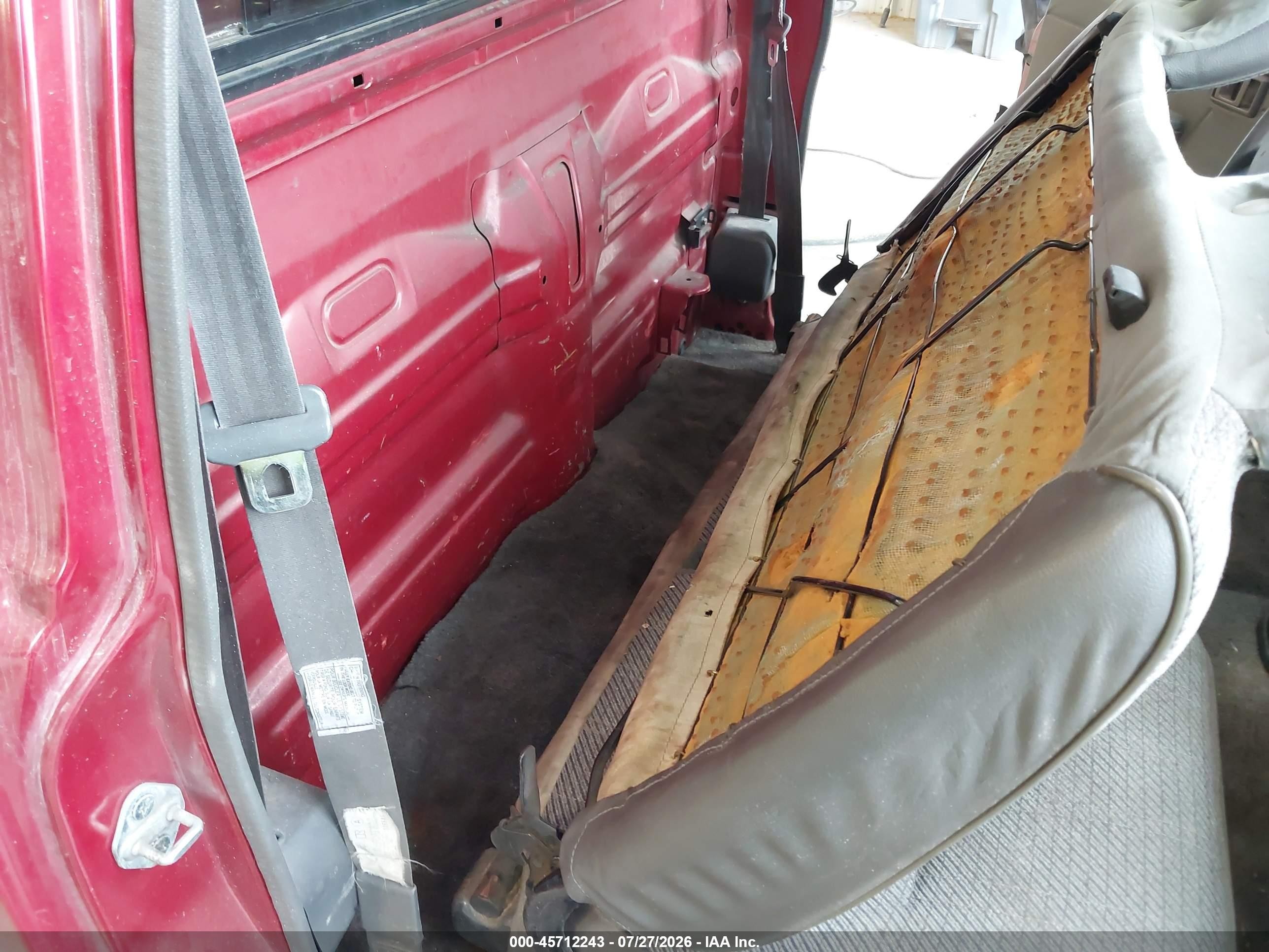 1994 Toyota Pickup 1/2 Ton Short Wheelbase Maroon vin: JT4RN81A6R5180177