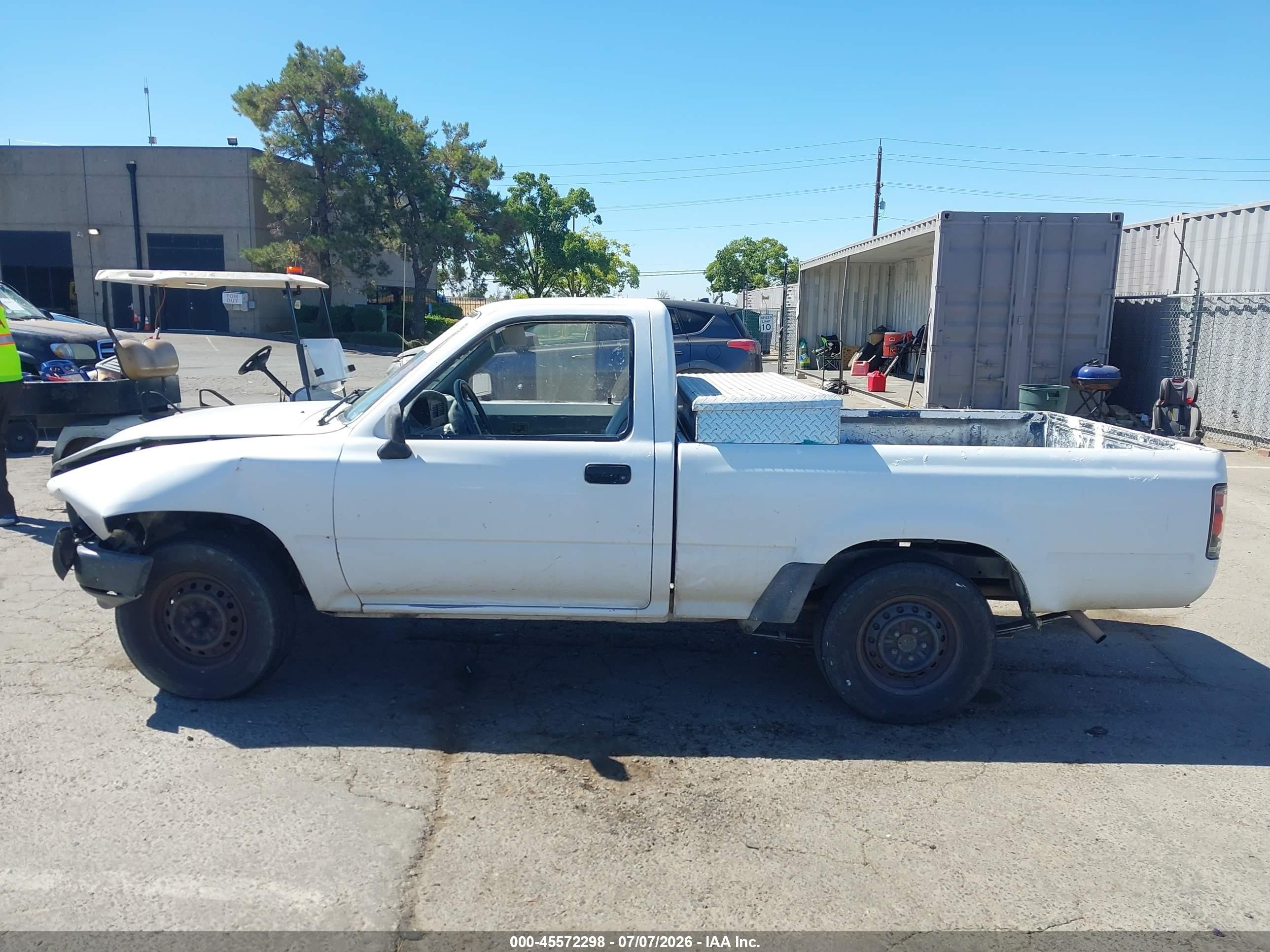 1992 Toyota Pickup 1/2 Ton Short Wheelbase White vin: JT4RN81A7N0090432