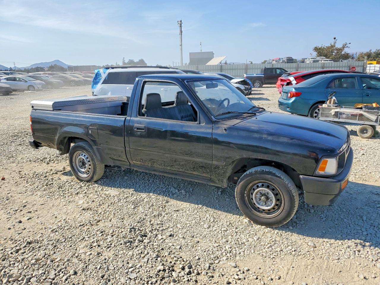 1992 Toyota Pickup Base Черный vin: JT4RN81A7N5146825