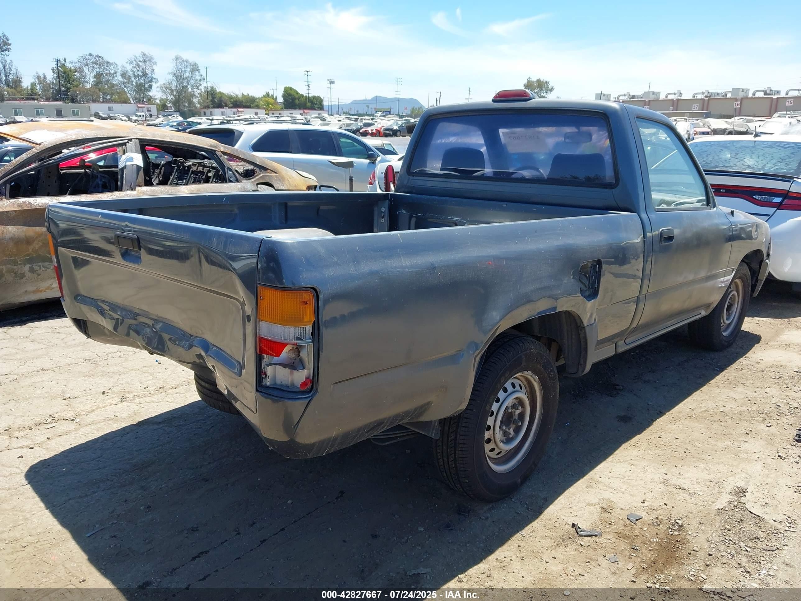 1995 Toyota Pickup 1/2 Ton Short Wheelbase Gray vin: JT4RN81A9S5205546