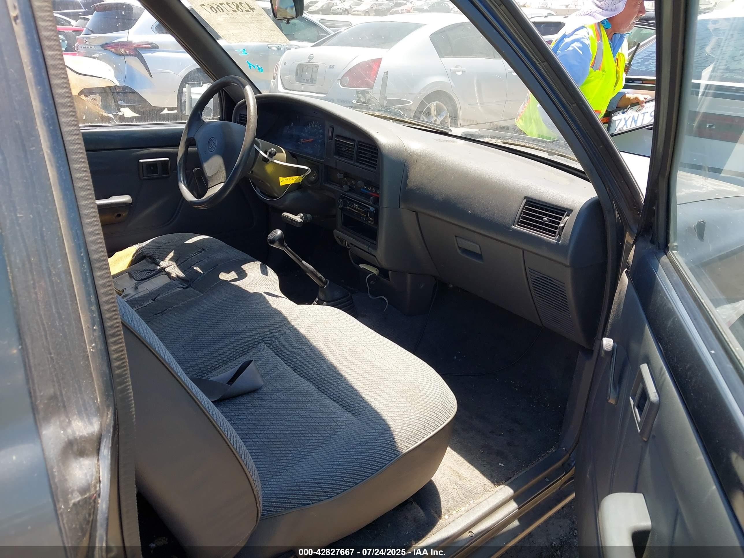 1995 Toyota Pickup 1/2 Ton Short Wheelbase Gray vin: JT4RN81A9S5205546