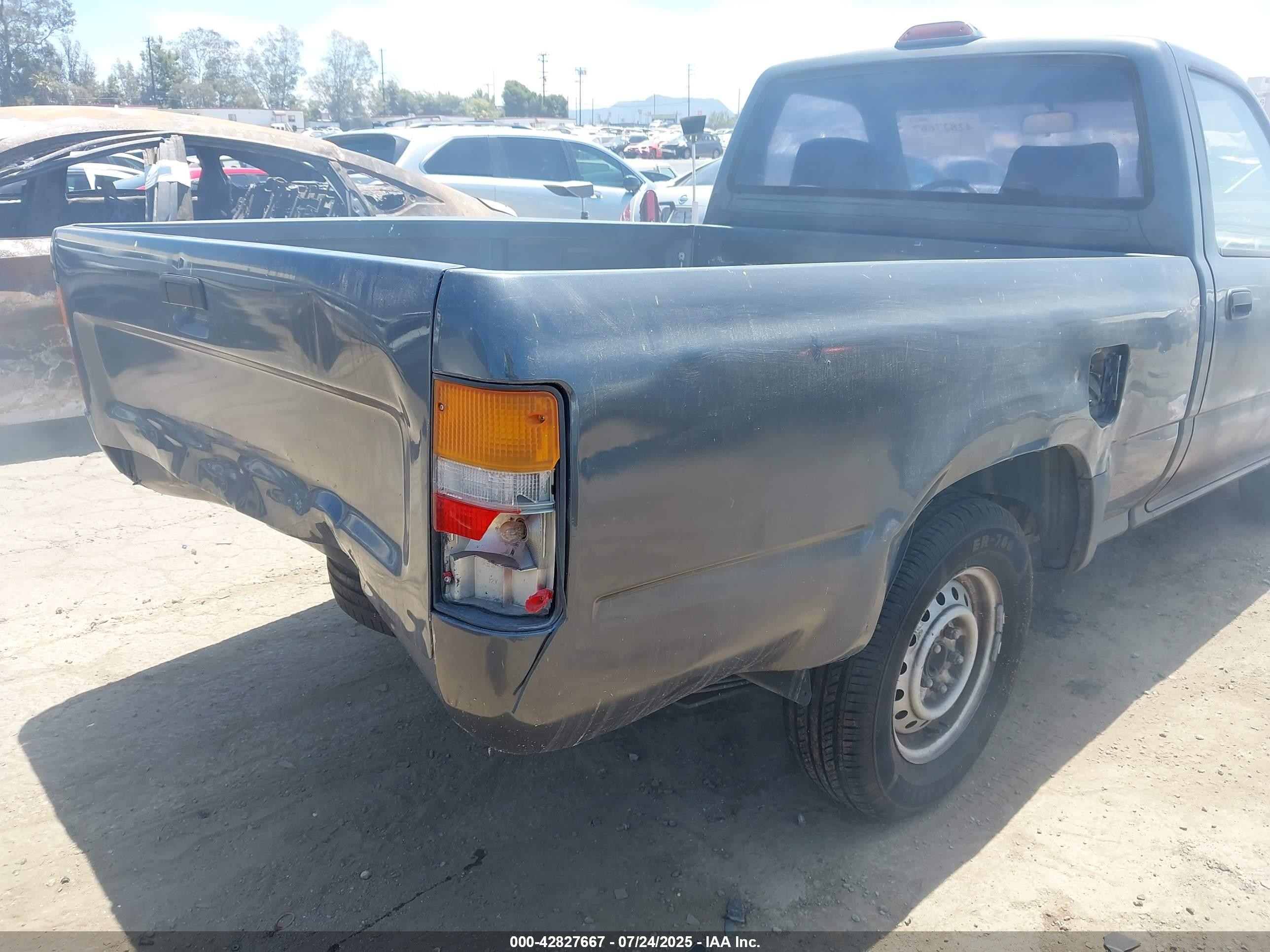 1995 Toyota Pickup 1/2 Ton Short Wheelbase Gray vin: JT4RN81A9S5205546