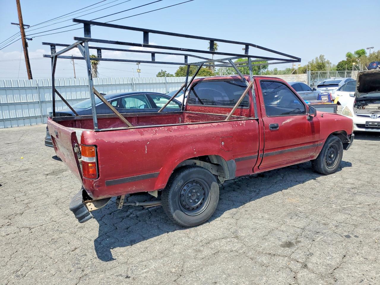 1991 Toyota Pickup Base Burgundy vin: JT4RN81AXM0072392