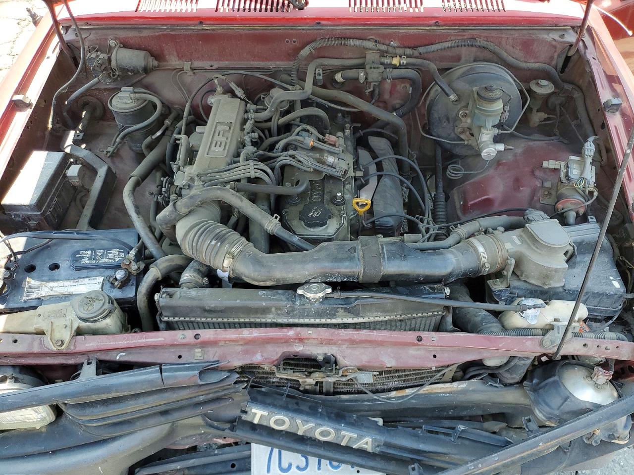 1991 Toyota Pickup Base Burgundy vin: JT4RN81AXM0072392