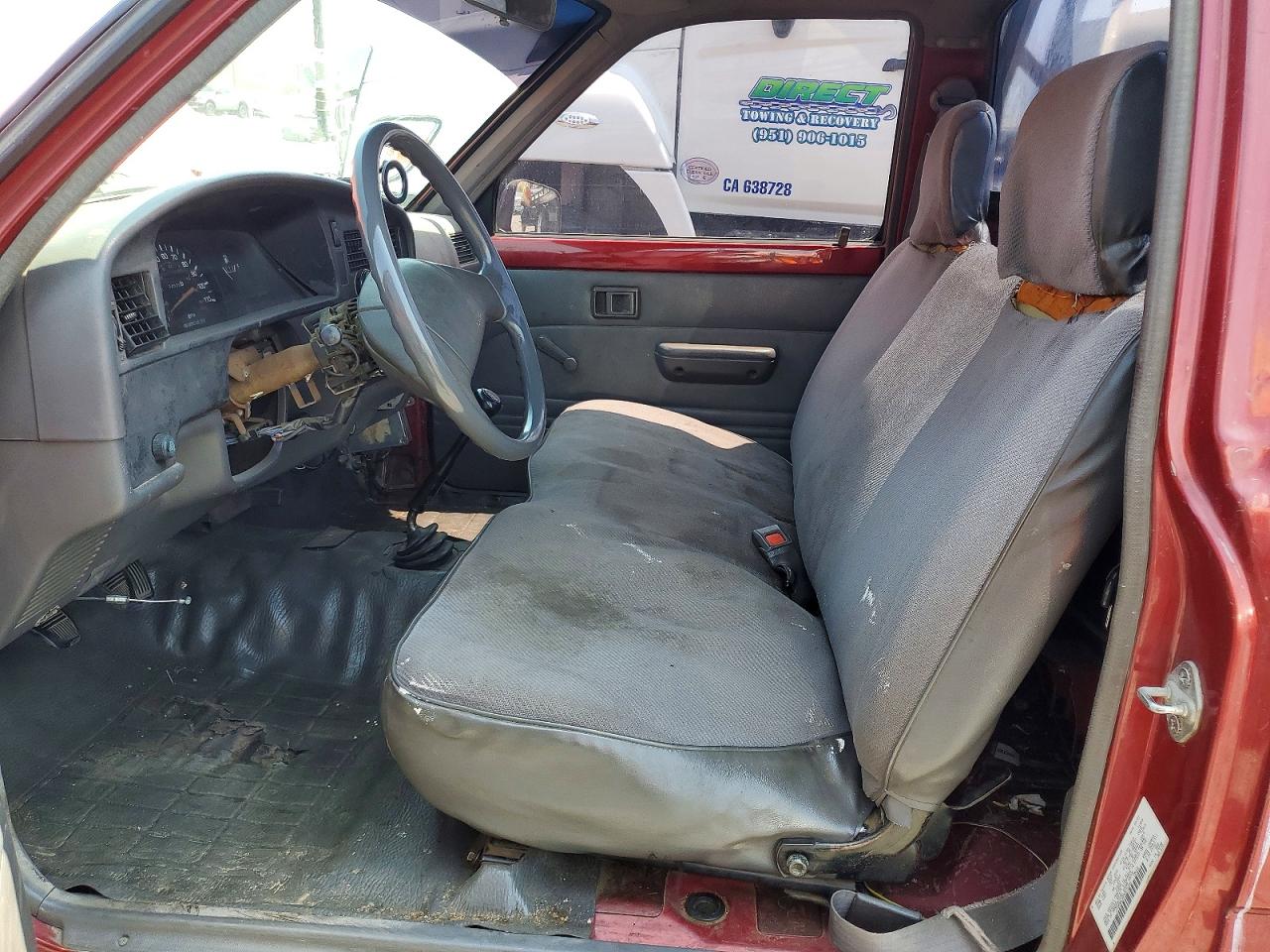 1991 Toyota Pickup Base Burgundy vin: JT4RN81AXM0072392