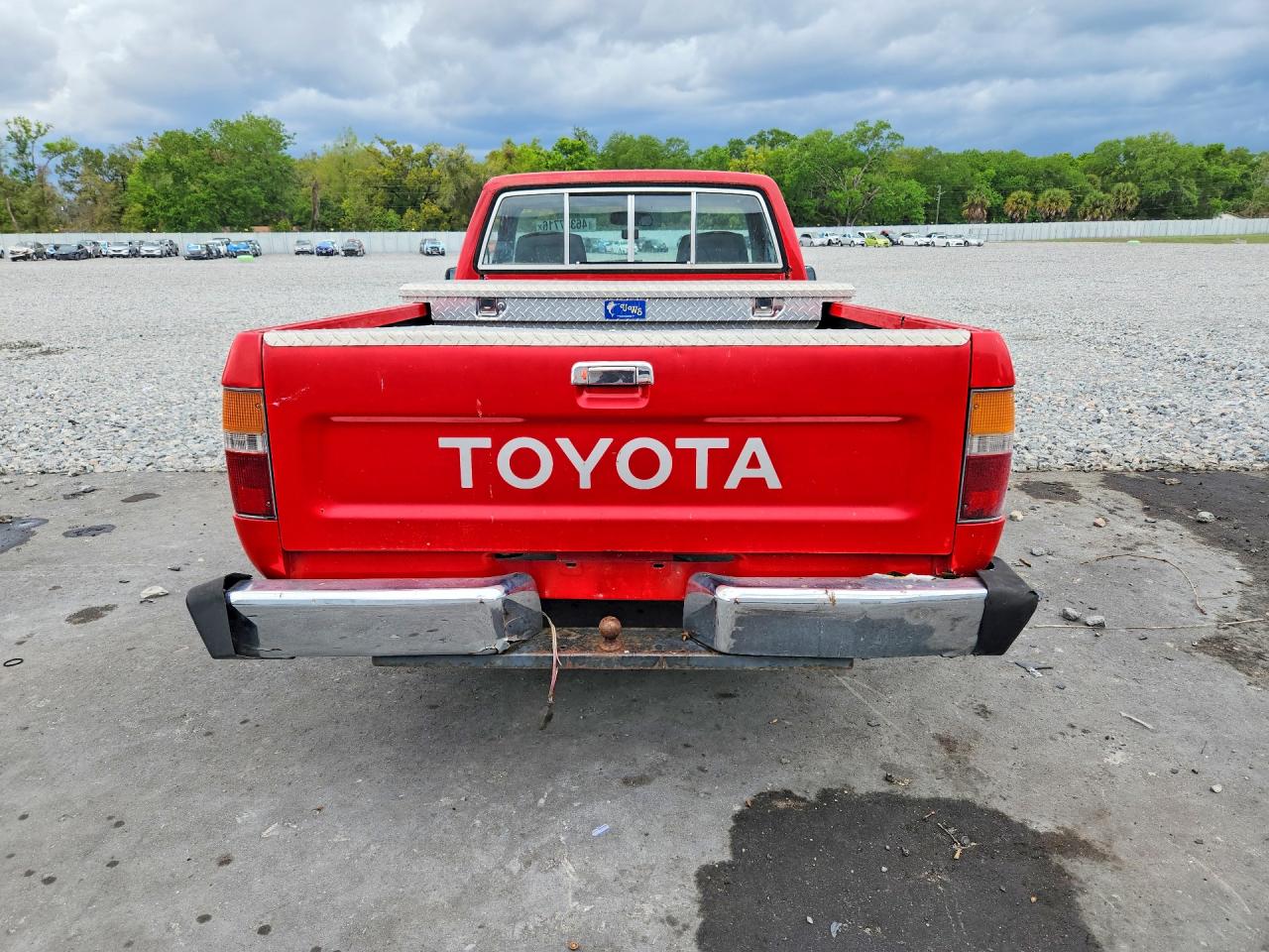 1989 Toyota Pickup Deluxe Red vin: JT4RN81D1K5025200