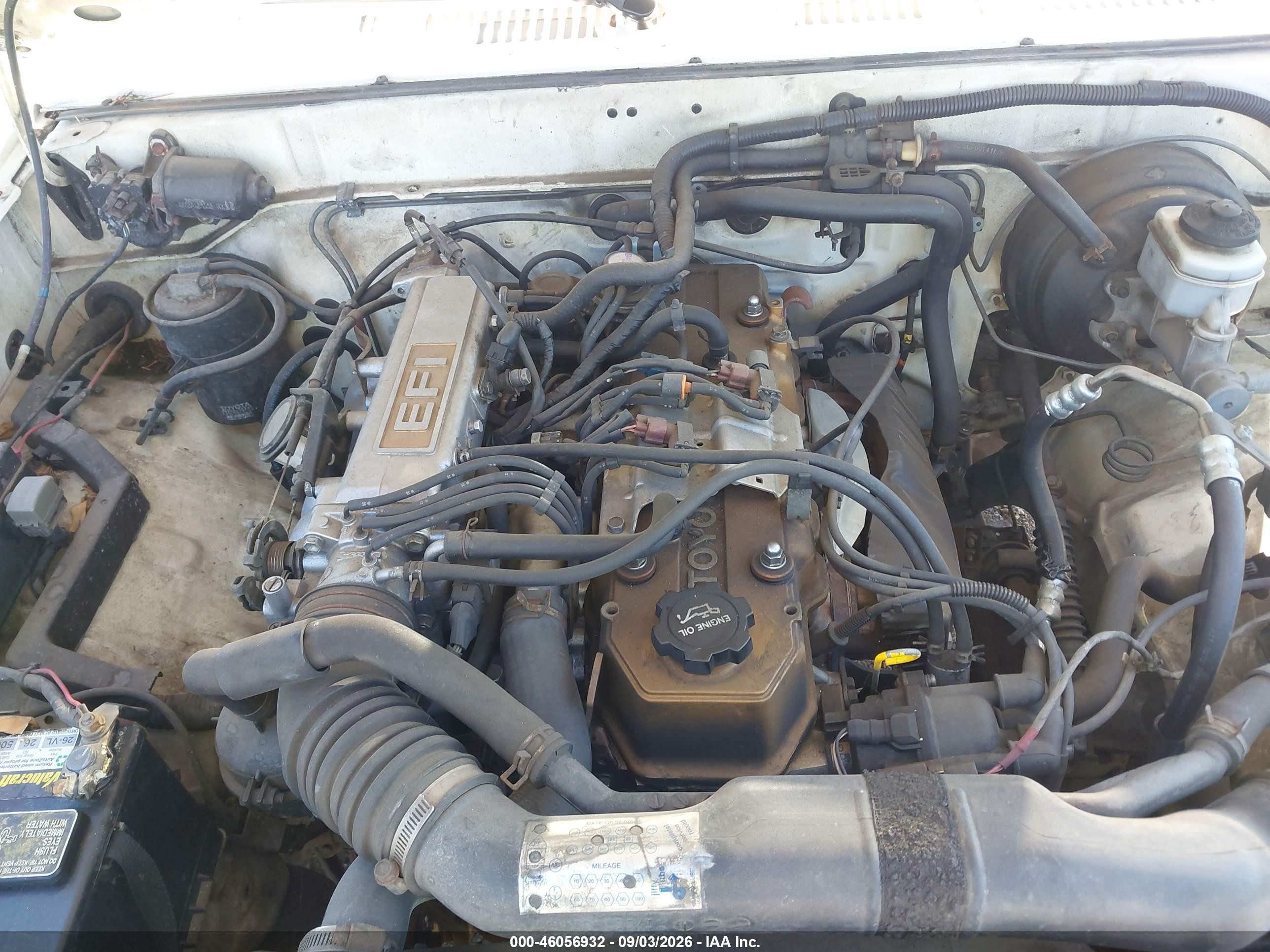 1989 Toyota Pickup 1/2 Ton Sht Wheelbase Dlx White vin: JT4RN81P0K0008895