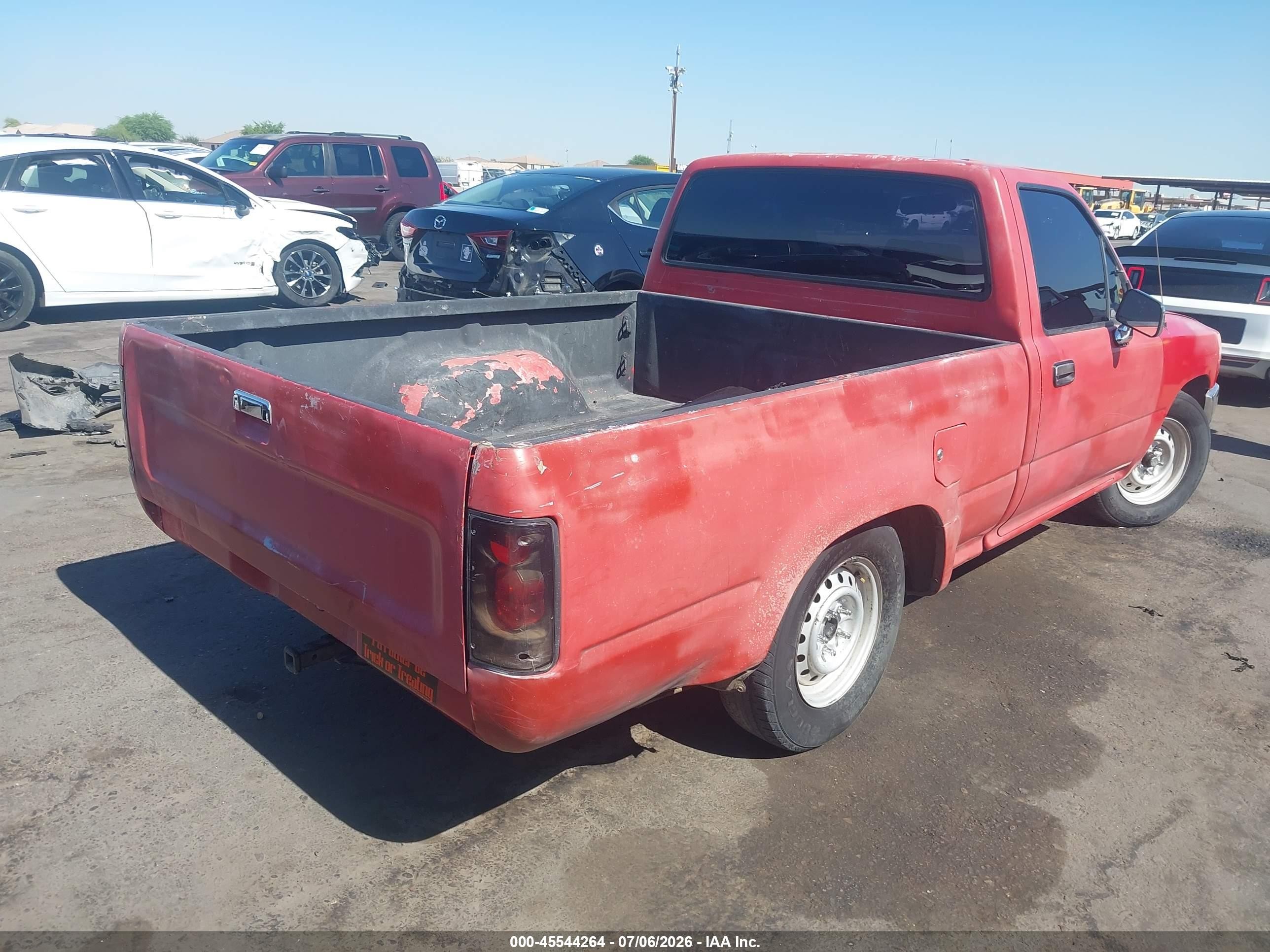 1991 Toyota Pickup 1/2 Ton Sht Wheelbase Dlx Red vin: JT4RN81P1M5113791