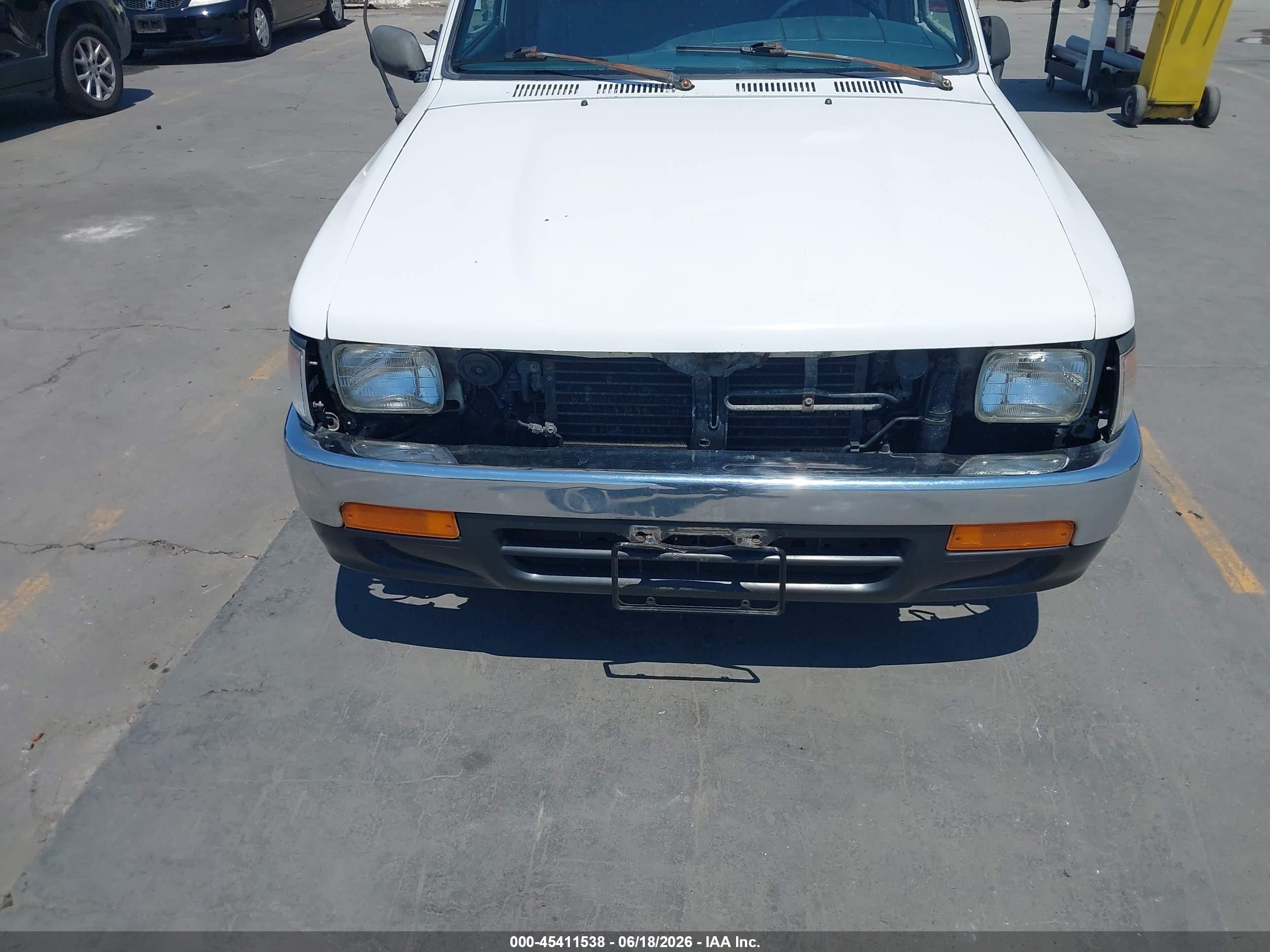 1989 Toyota Pickup 1/2 Ton Sht Wheelbase Dlx White vin: JT4RN81P2K0012267