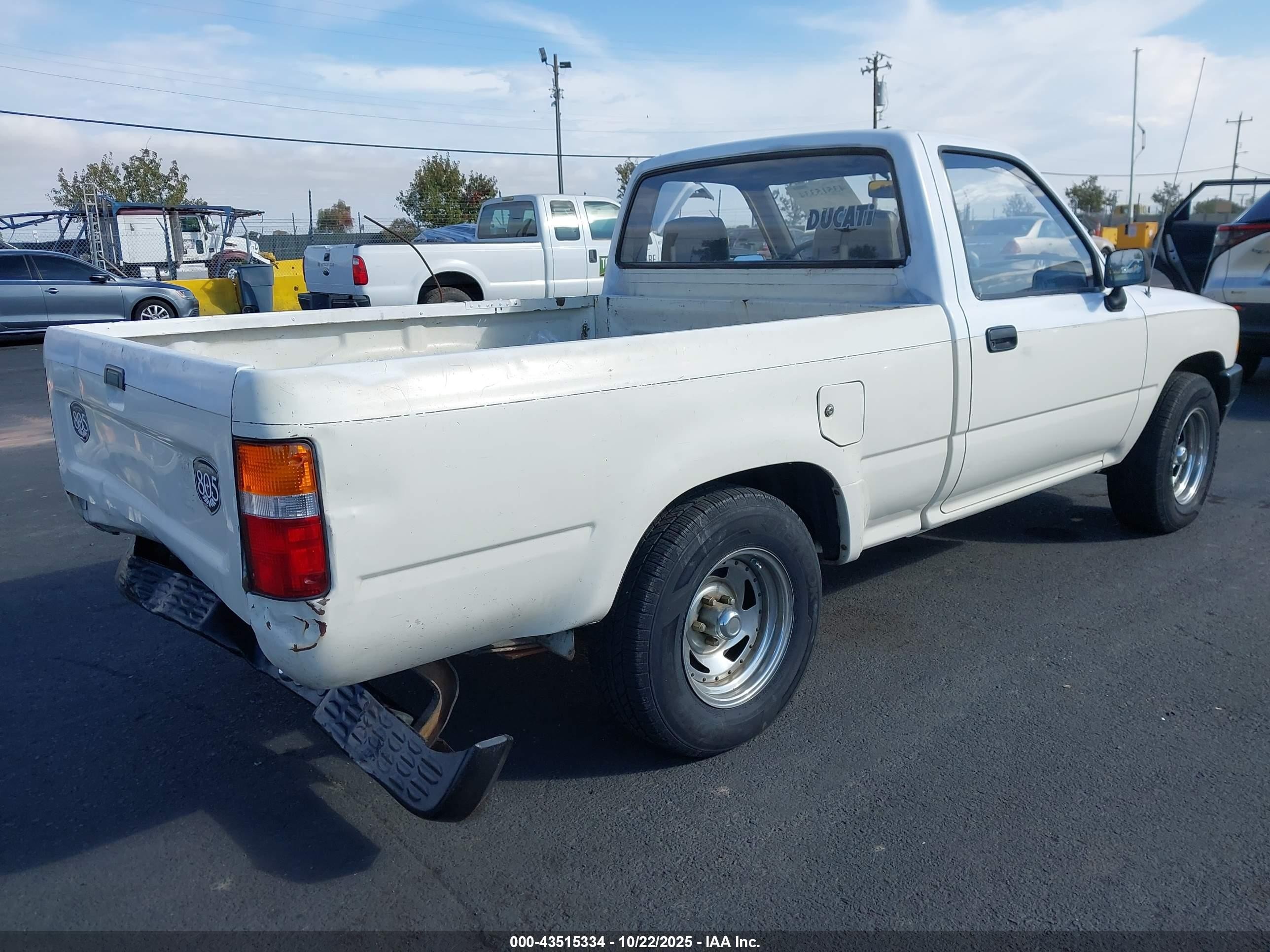 1989 Toyota Pickup 1/2 Ton Sht Wheelbase Dlx White vin: JT4RN81P2K5040976