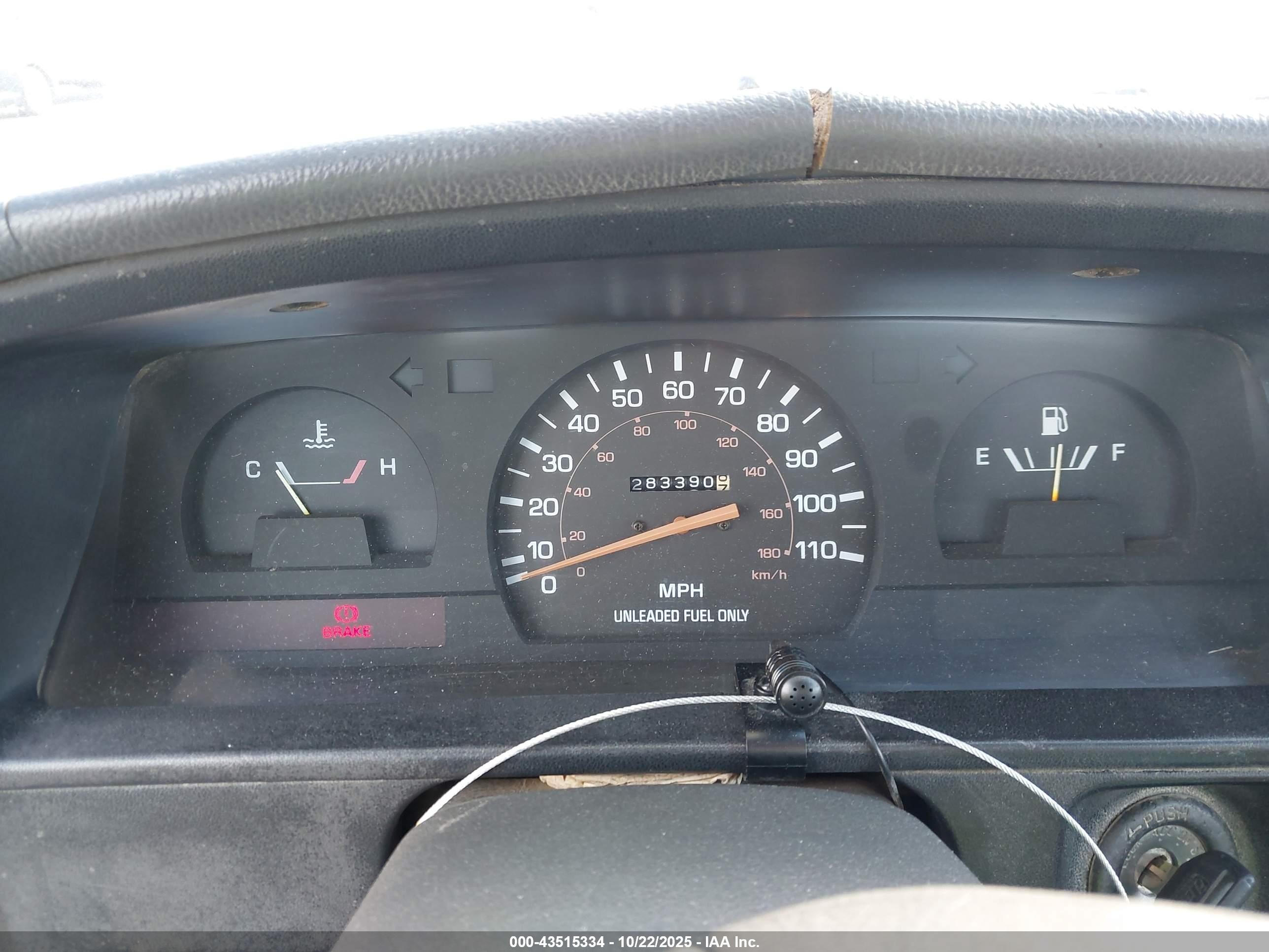 1989 Toyota Pickup 1/2 Ton Sht Wheelbase Dlx White vin: JT4RN81P2K5040976