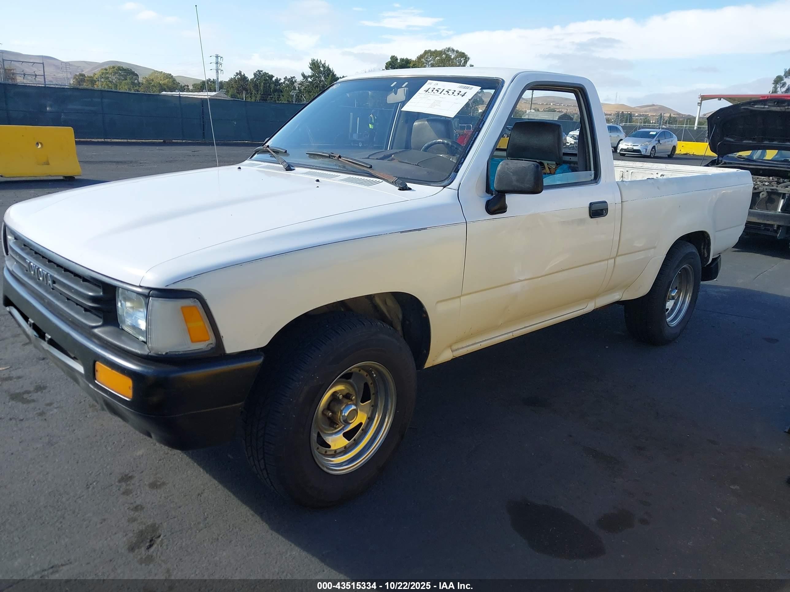 1989 Toyota Pickup 1/2 Ton Sht Wheelbase Dlx White vin: JT4RN81P2K5040976