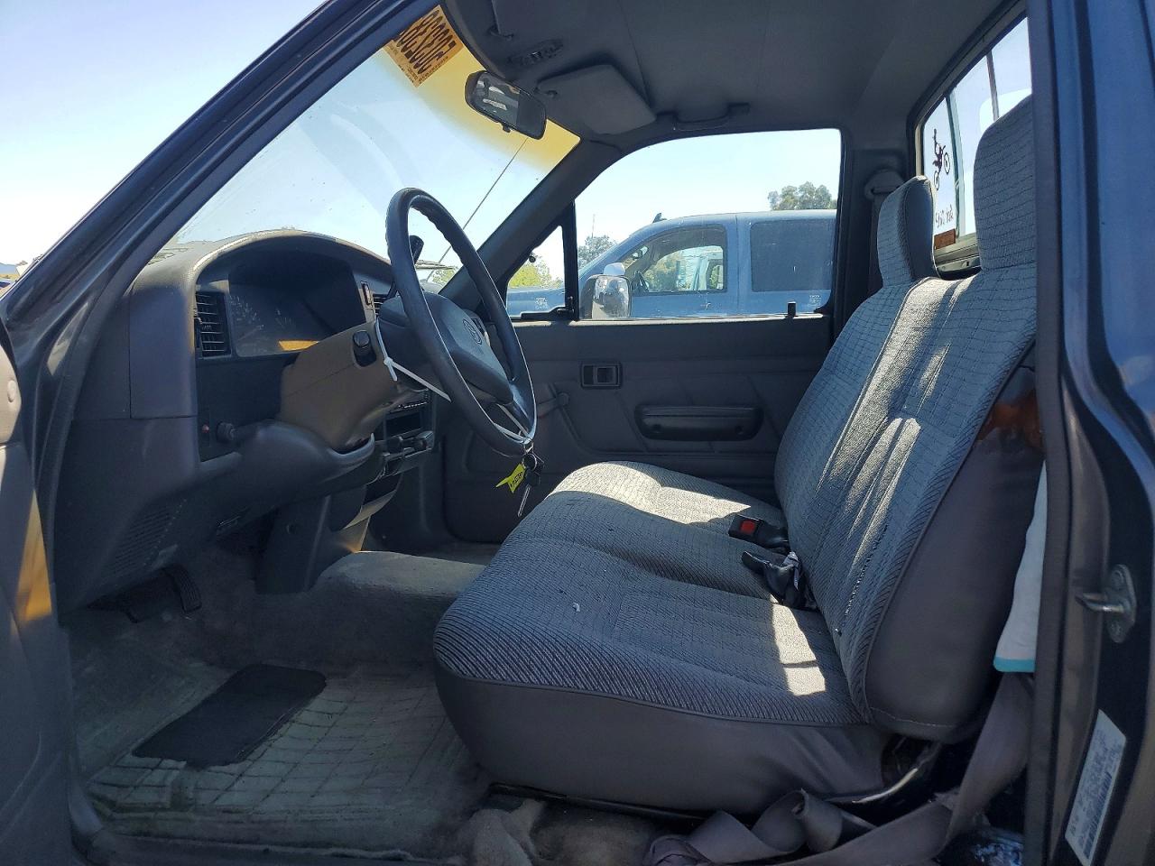 1995 Toyota Pickup Dx Серебряный vin: JT4RN81P6S5209235