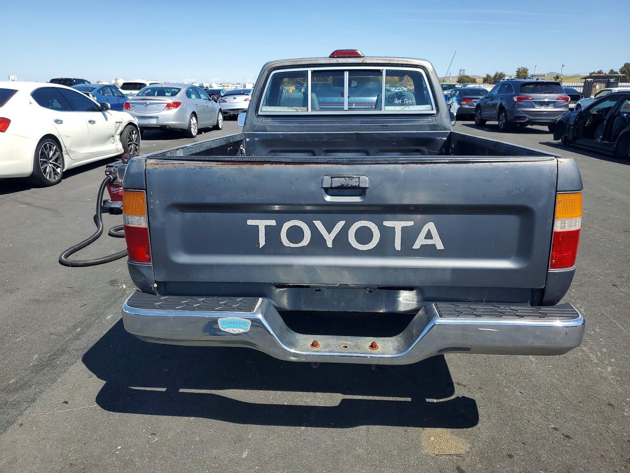 1995 Toyota Pickup Dx Серебряный vin: JT4RN81P6S5209235