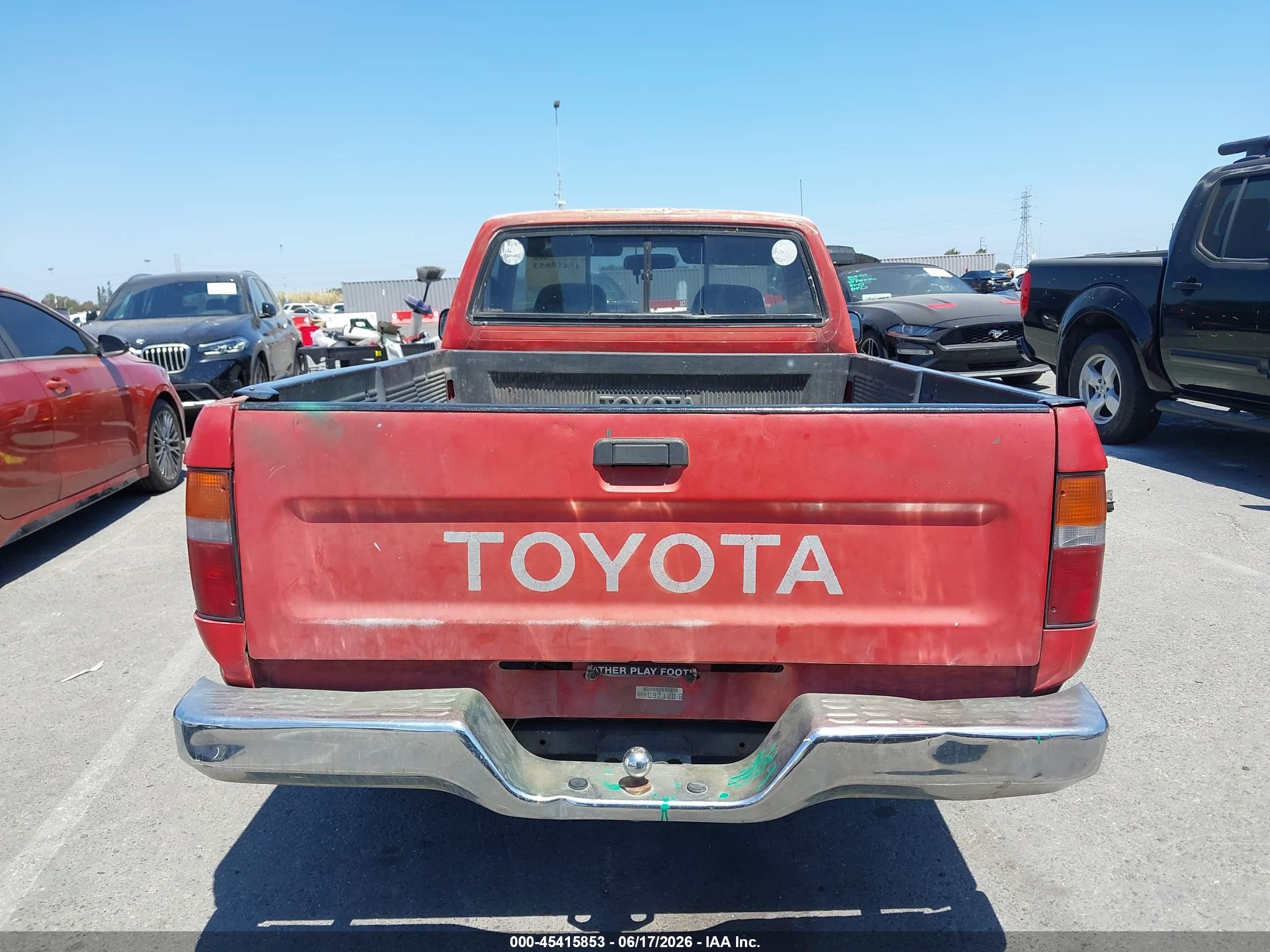 1989 Toyota Pickup 1/2 Ton Sht Wheelbase Dlx Красный vin: JT4RN81P8K0021555