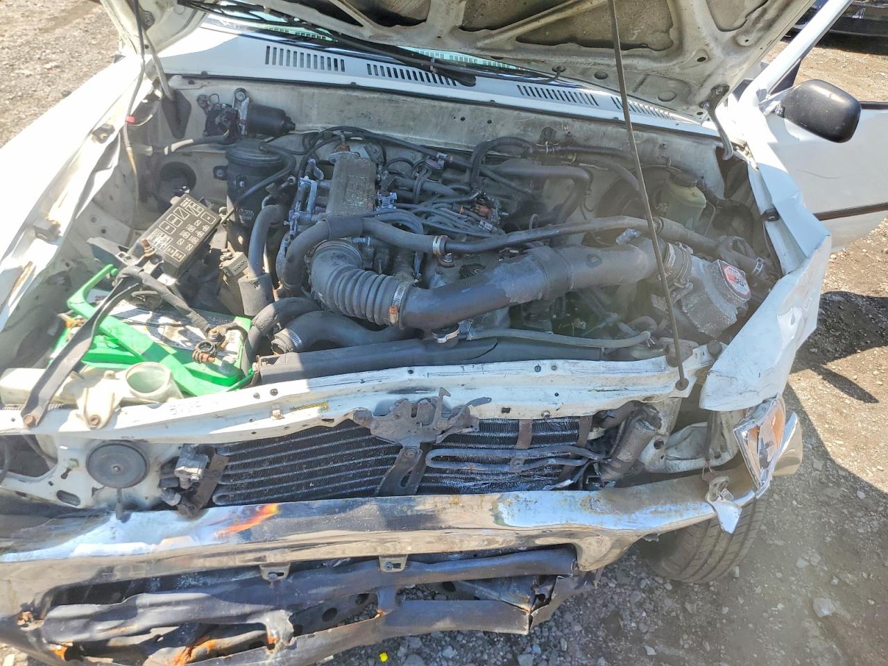 1995 Toyota Pickup Dx White vin: JT4RN81PXS5208864