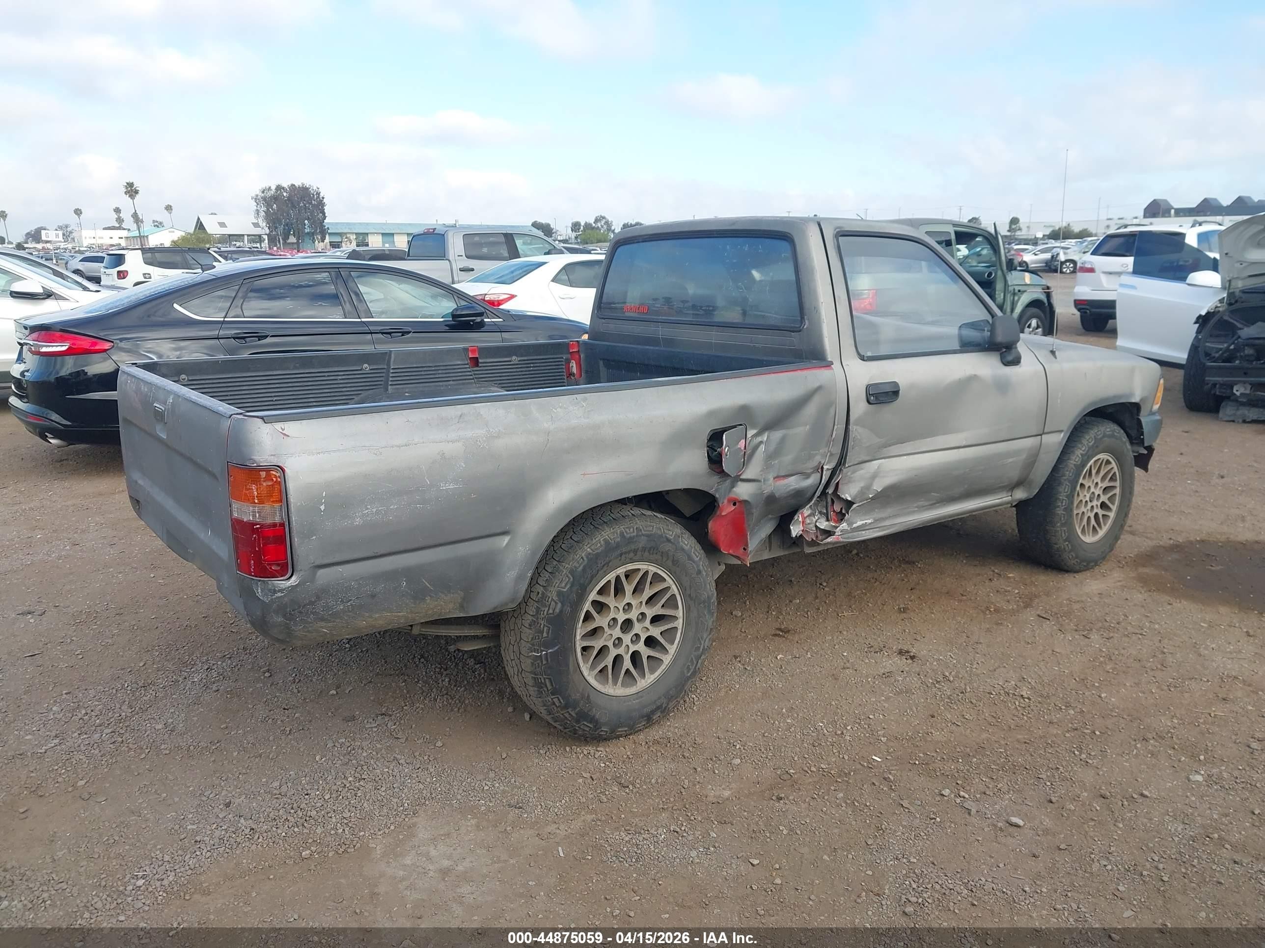 1989 Toyota Pickup 1/2 Ton Short Wheelbase Серый vin: JT4RN81R1K0037999