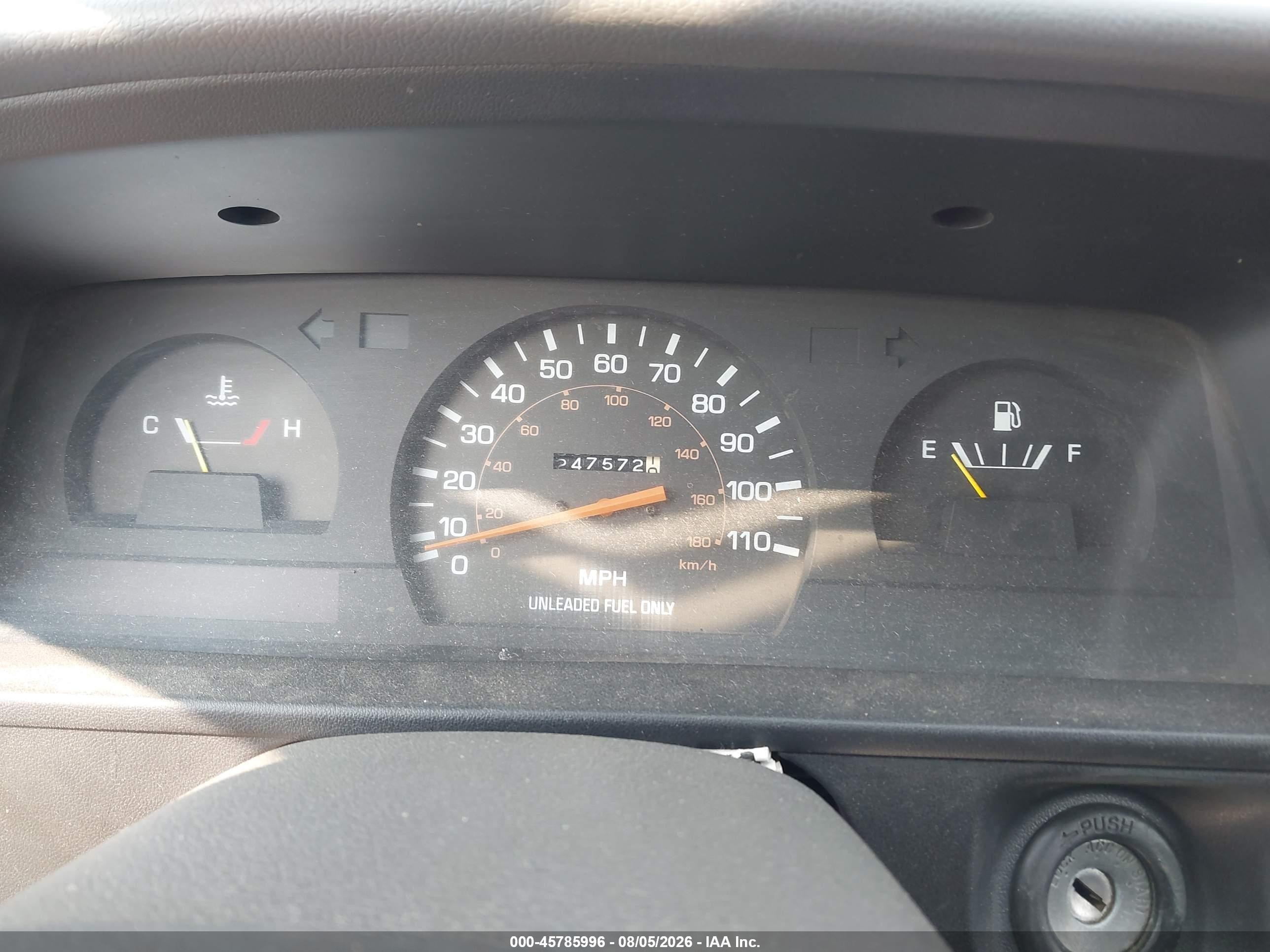 1990 Toyota Pickup 1/2 Ton Short Wheelbase Red vin: JT4RN81R4L0047072