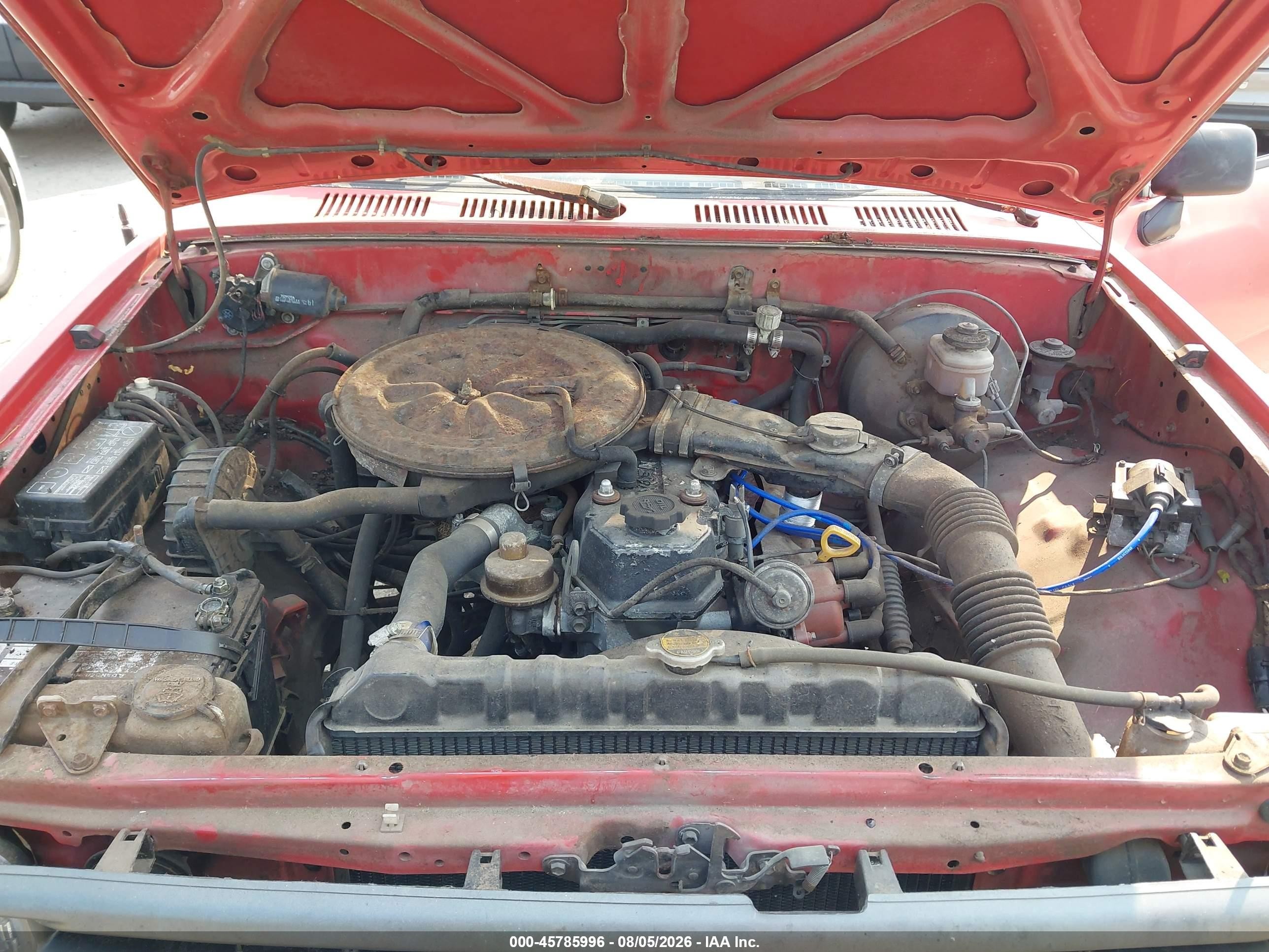 1990 Toyota Pickup 1/2 Ton Short Wheelbase Red vin: JT4RN81R4L0047072