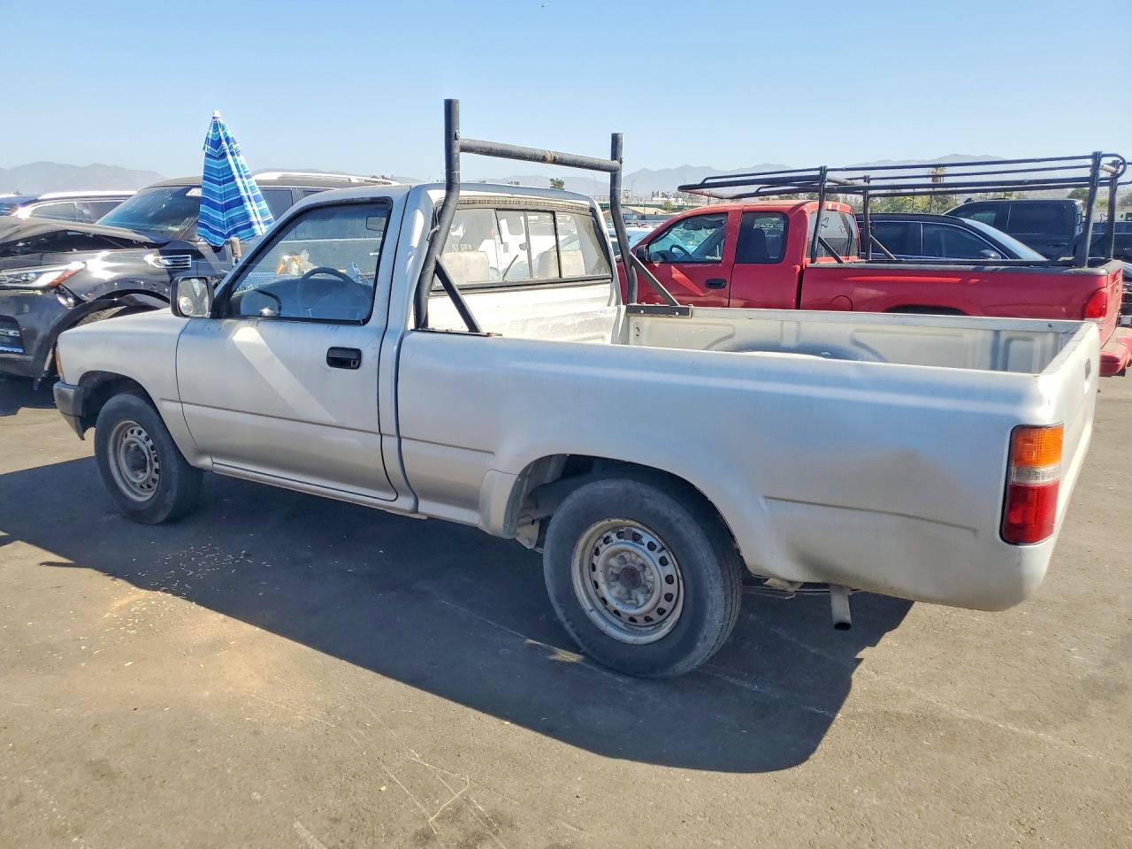 1989 Toyota Pickup Base Серебряный vin: JT4RN81R5K0003158