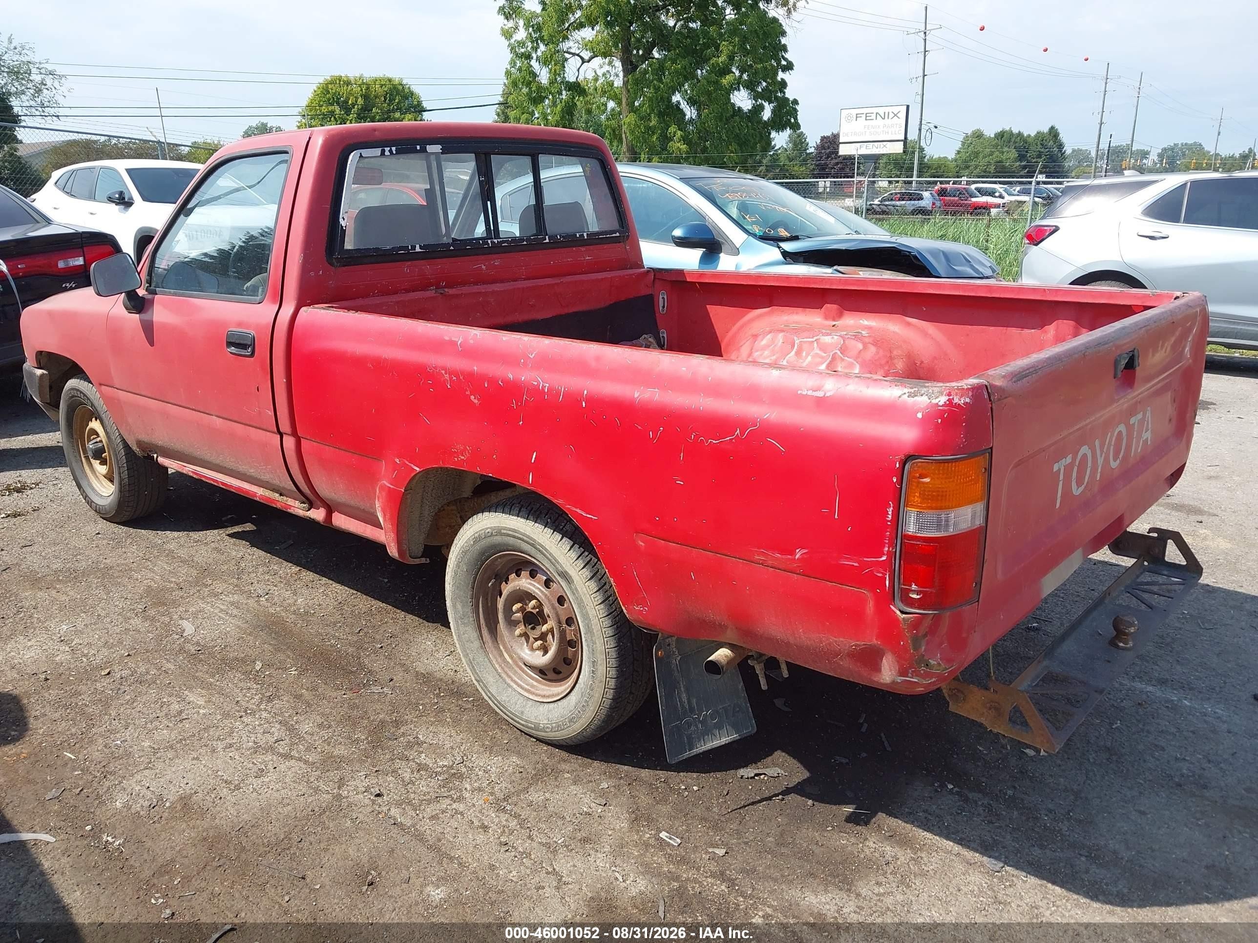 1989 Toyota Pickup 1/2 Ton Short Wheelbase Red vin: JT4RN81R6K5003530