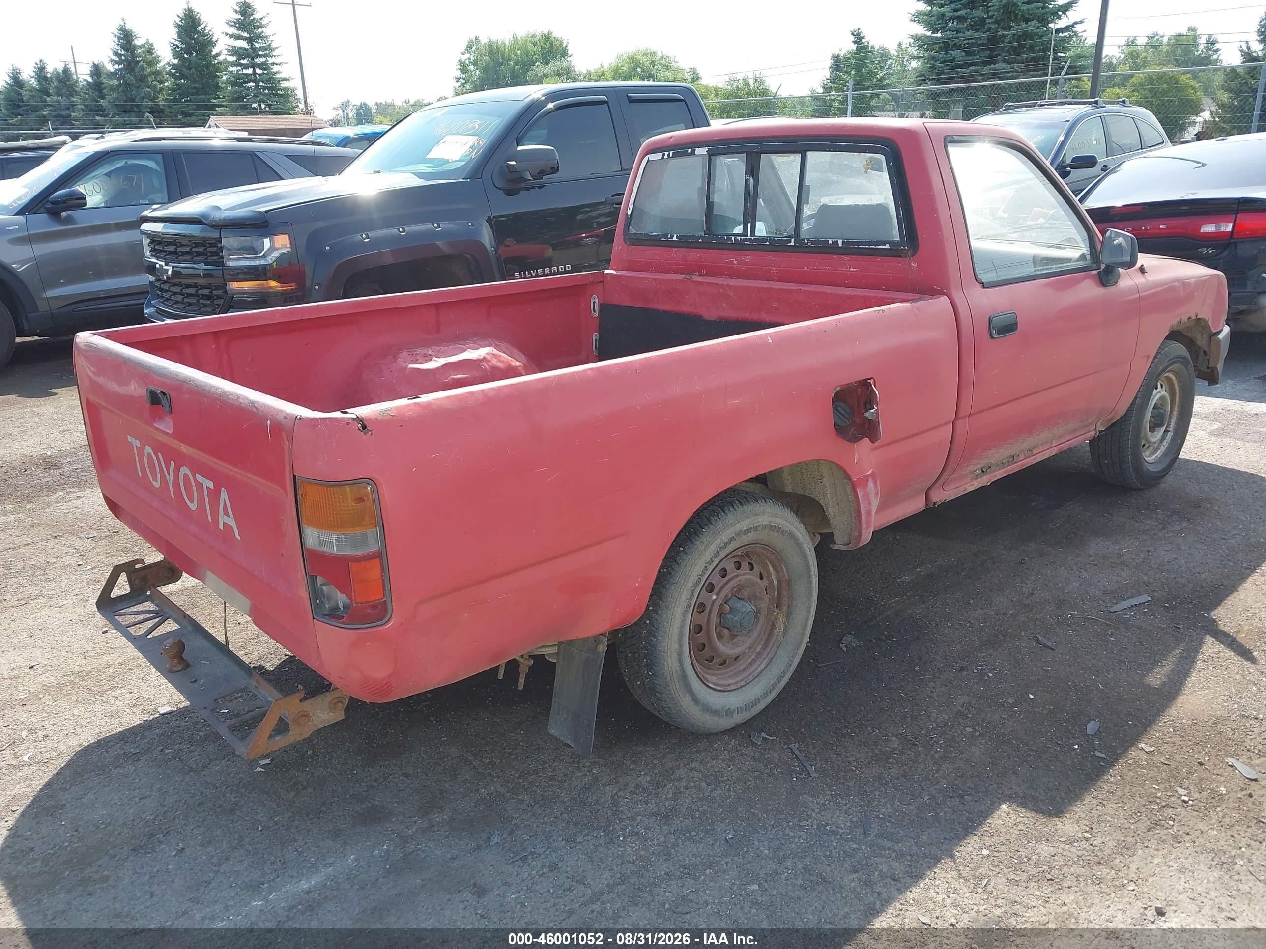 1989 Toyota Pickup 1/2 Ton Short Wheelbase Red vin: JT4RN81R6K5003530