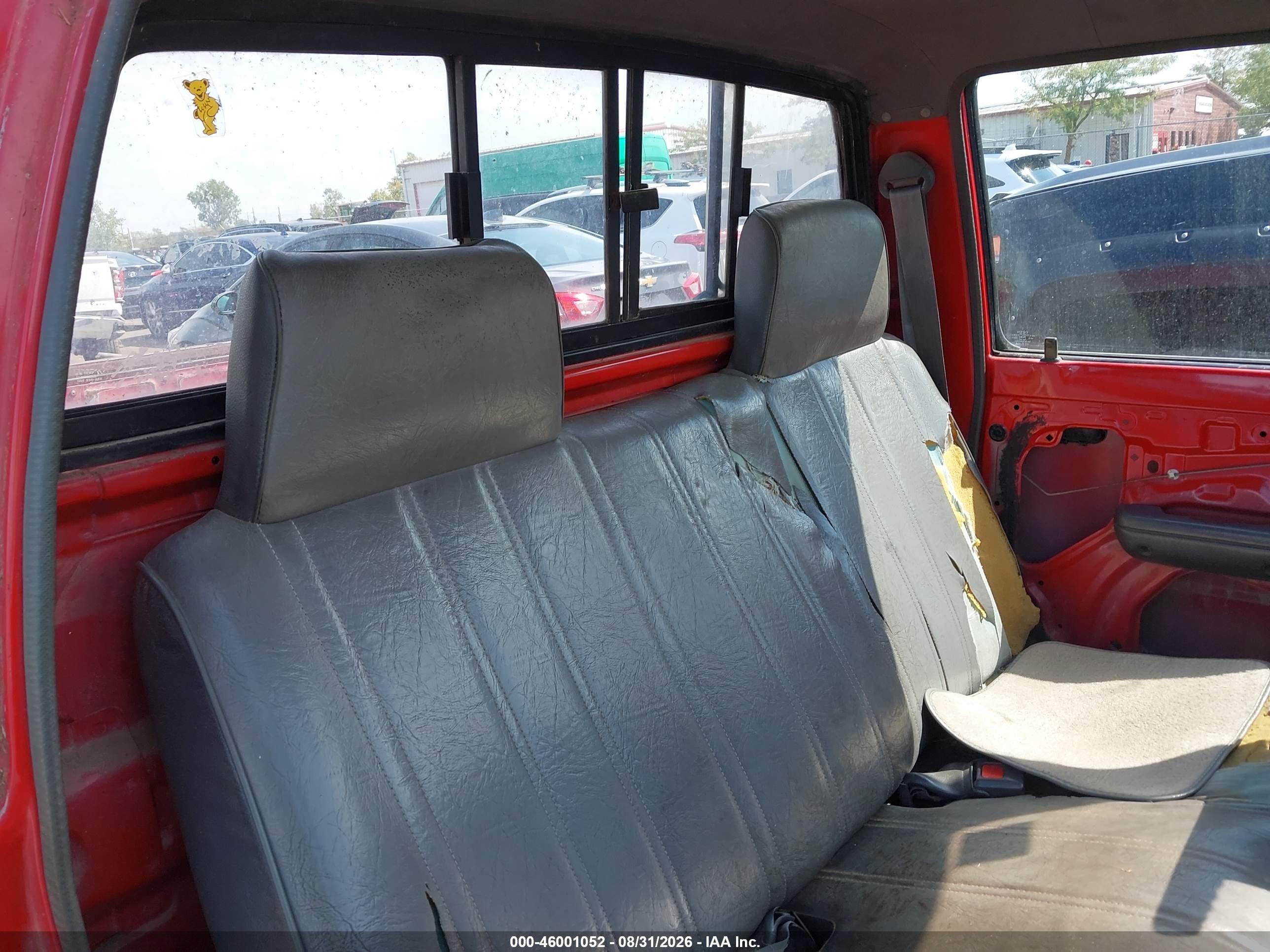 1989 Toyota Pickup 1/2 Ton Short Wheelbase Red vin: JT4RN81R6K5003530