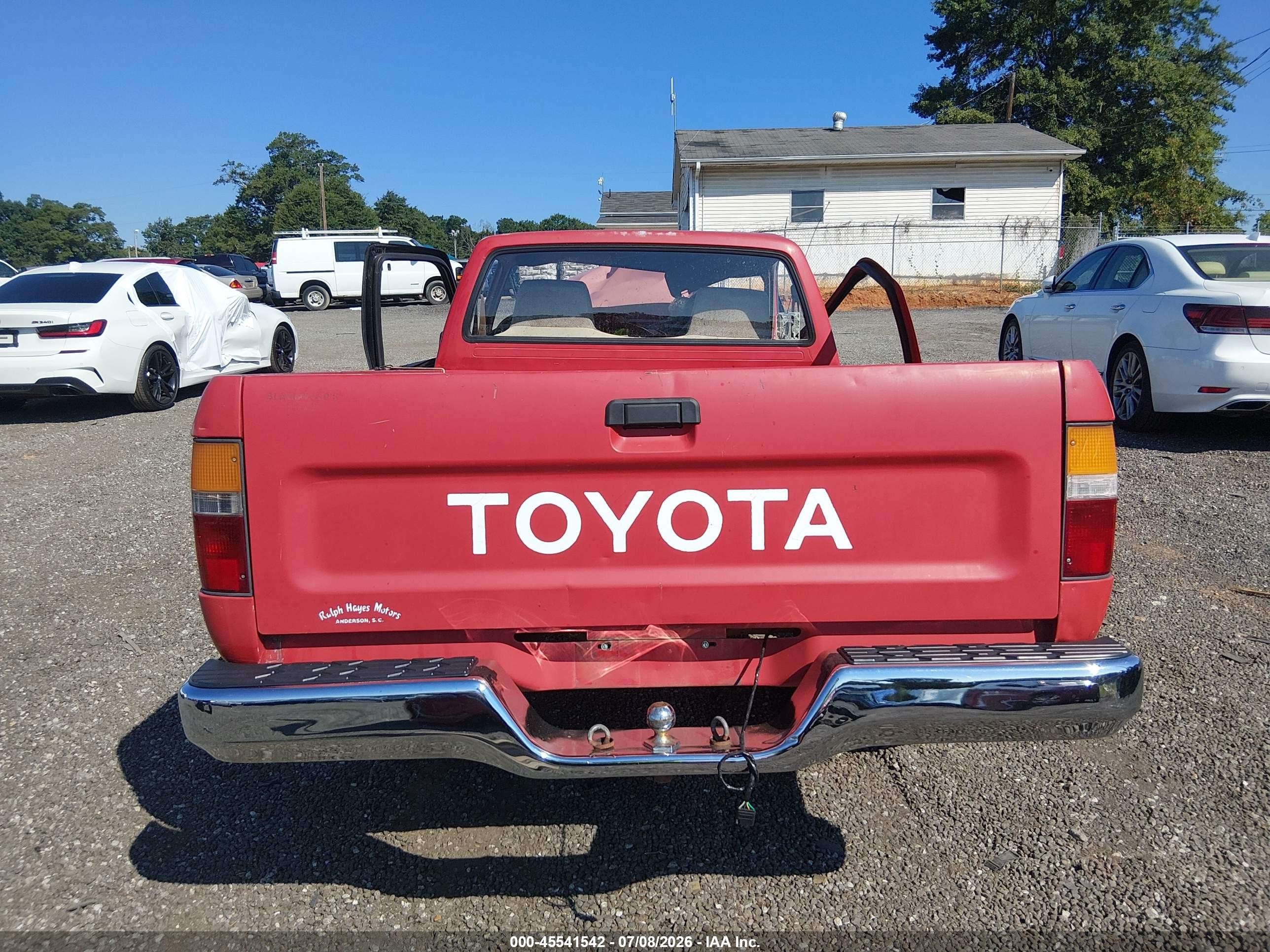 1989 Toyota Pickup 1/2 Ton Short Wheelbase Красный vin: JT4RN81R6K5046376