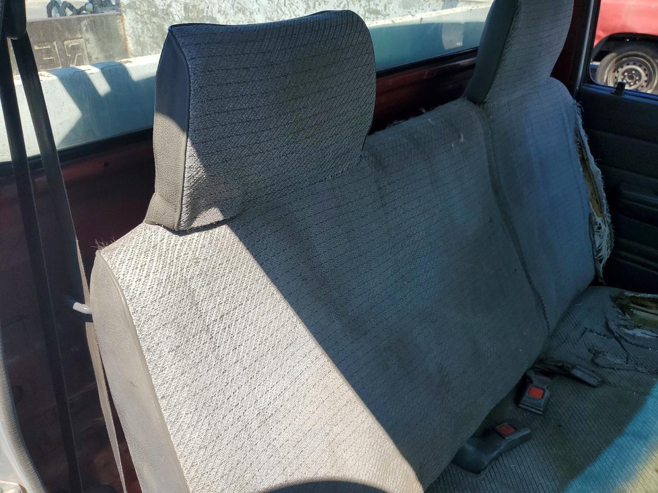 1989 Toyota Pickup Deluxe Белый vin: JT4RN82P7K0003028