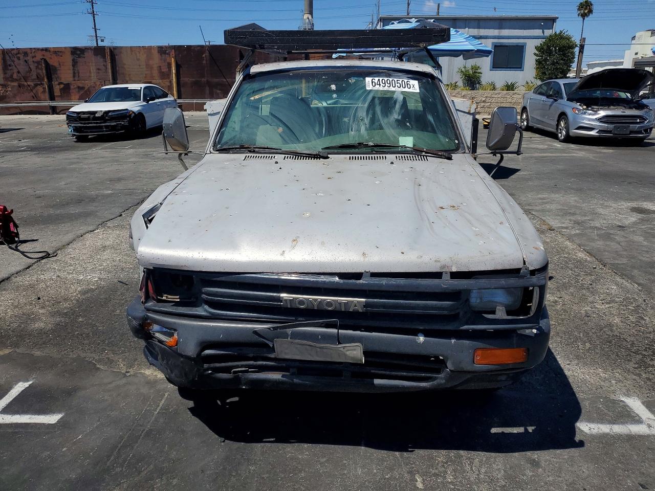 1989 Toyota Pickup Deluxe Белый vin: JT4RN82P7K0003028