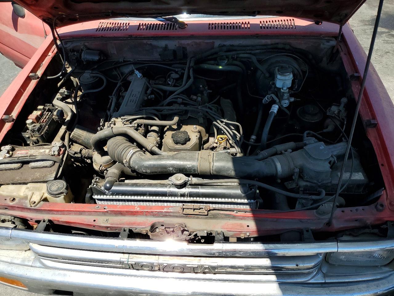 1991 Toyota Pickup Deluxe Red vin: JT4RN82P8M5030941