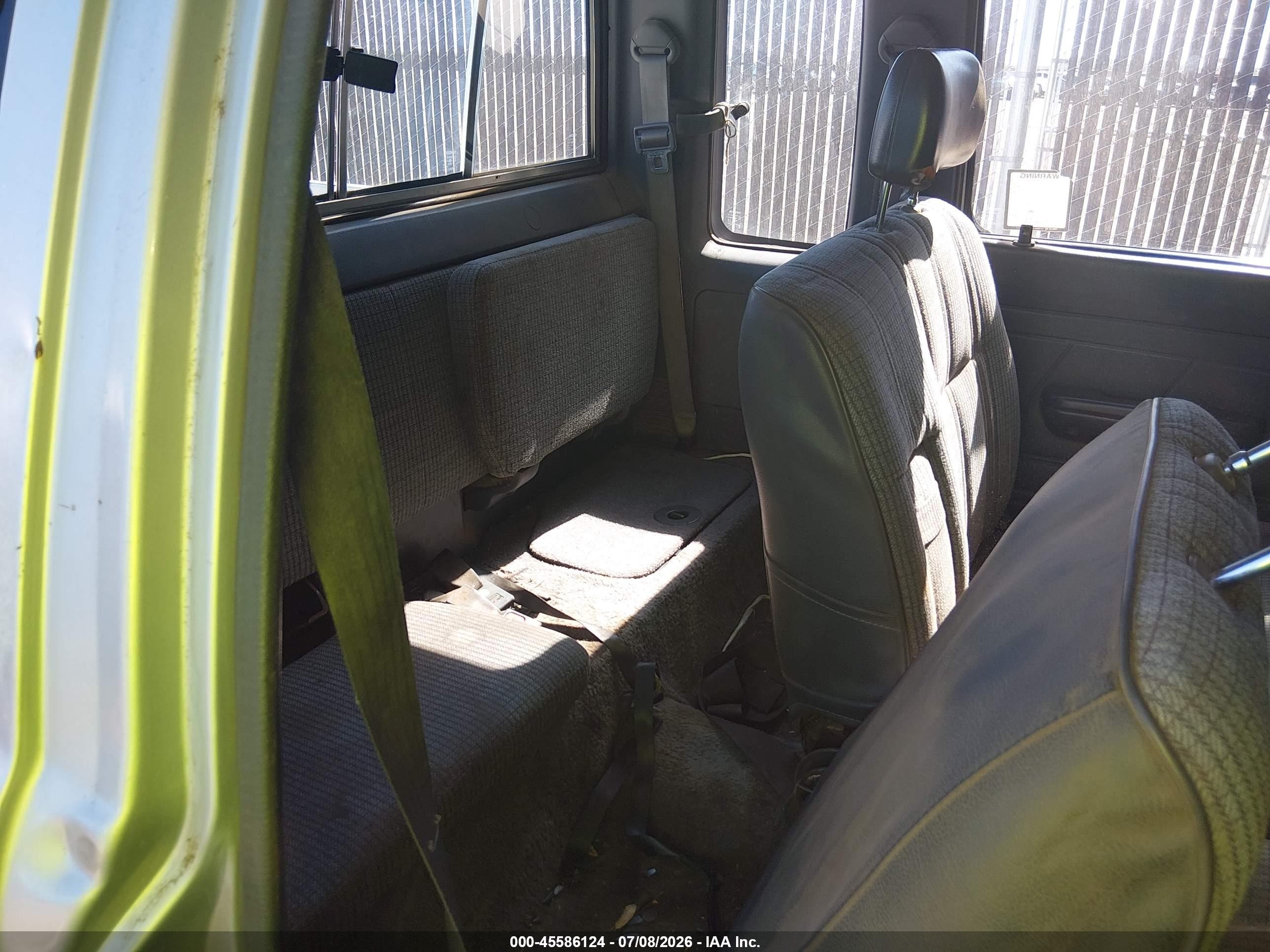 1991 Toyota Pickup 1/2 Ton Ex Lng Whlbse Dlx Silver vin: JT4RN93P2M5028770