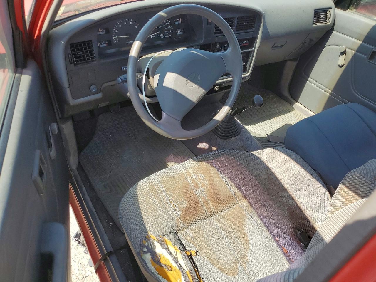 1992 Toyota Pickup 1/2 Ton Extra Long Wheelbase Dlx Red vin: JT4RN93P2N5059650