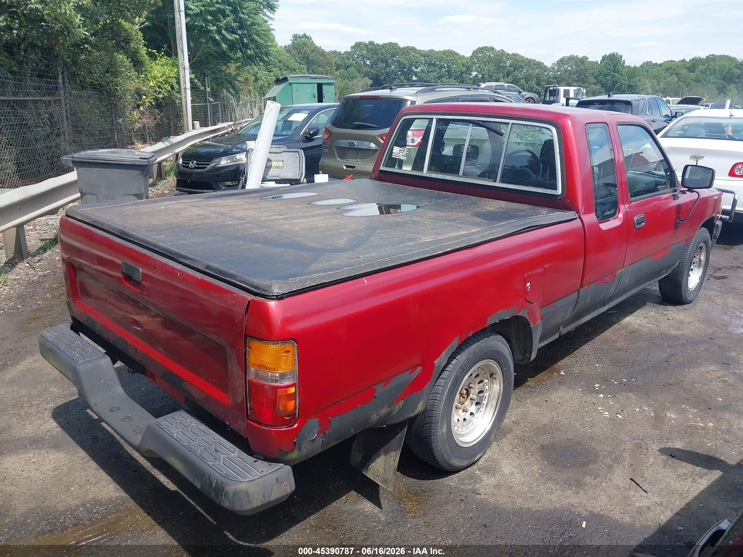 1993 Toyota Pickup 1/2 Ton Ex Long Whlbse Dx Red vin: JT4RN93P2P5083160