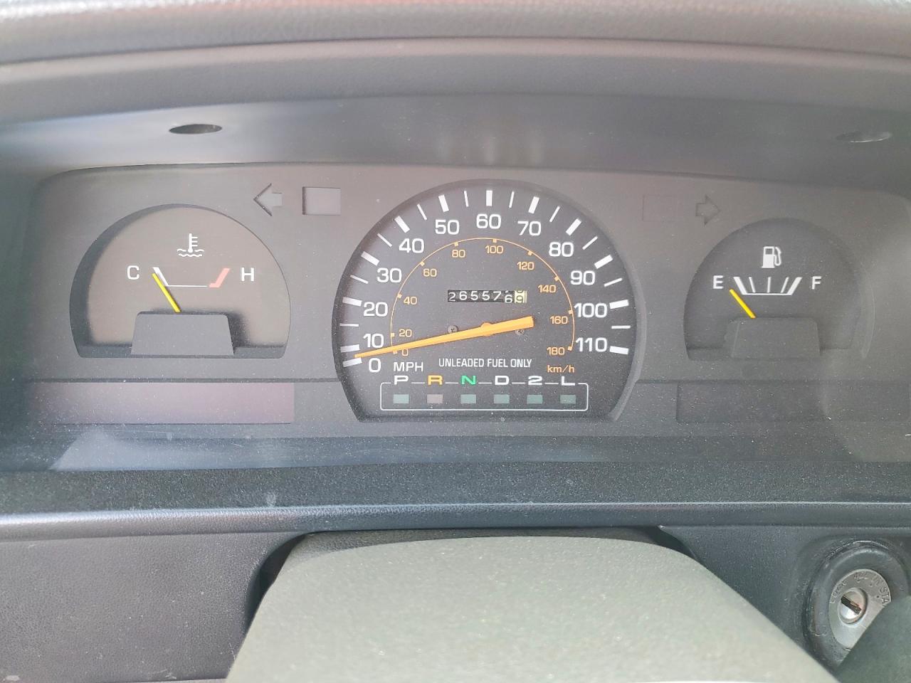 1990 Toyota Pickup Deluxe Red vin: JT4RN93P7L5014832